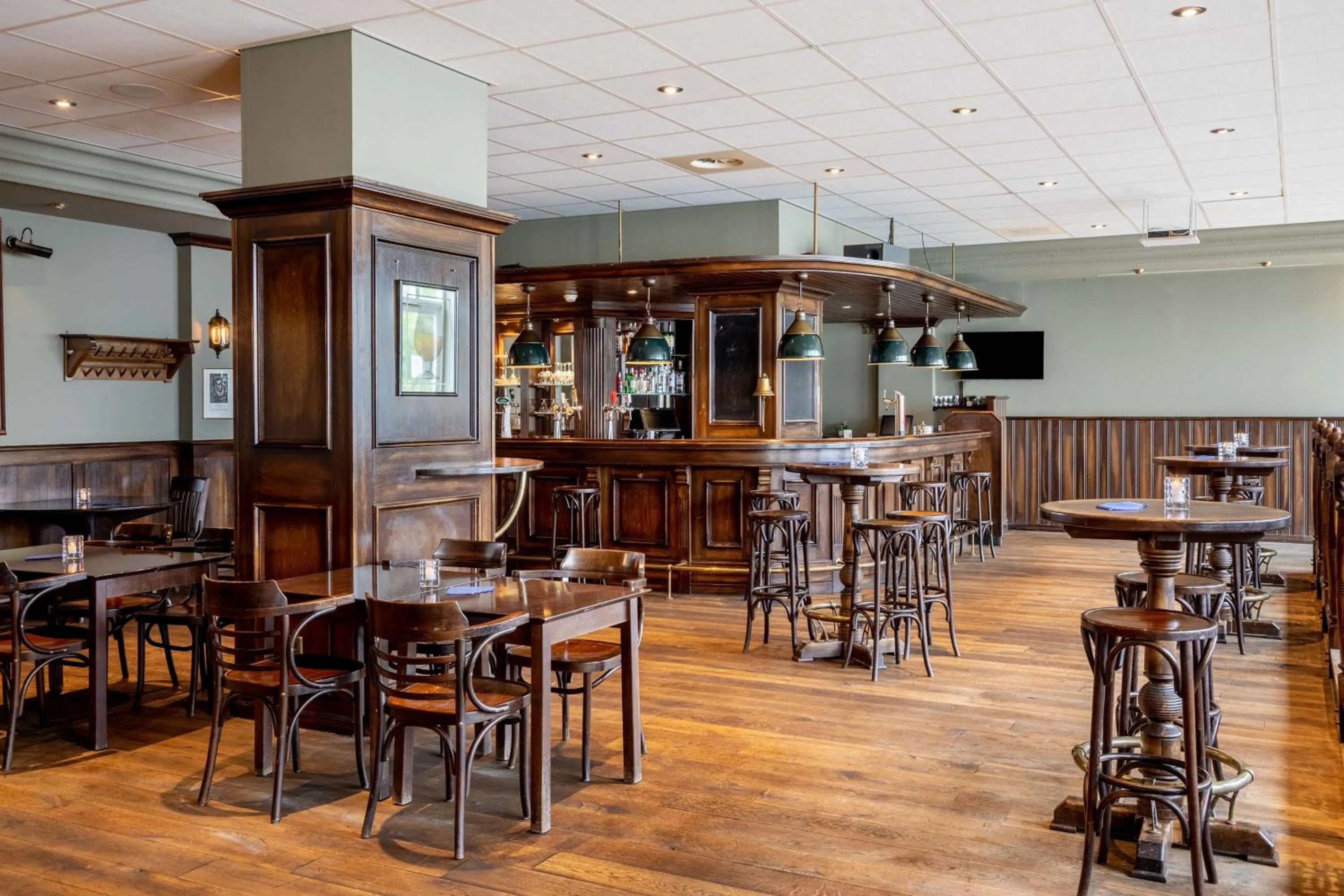 Lounge or bar in NH Amsterdam Noord