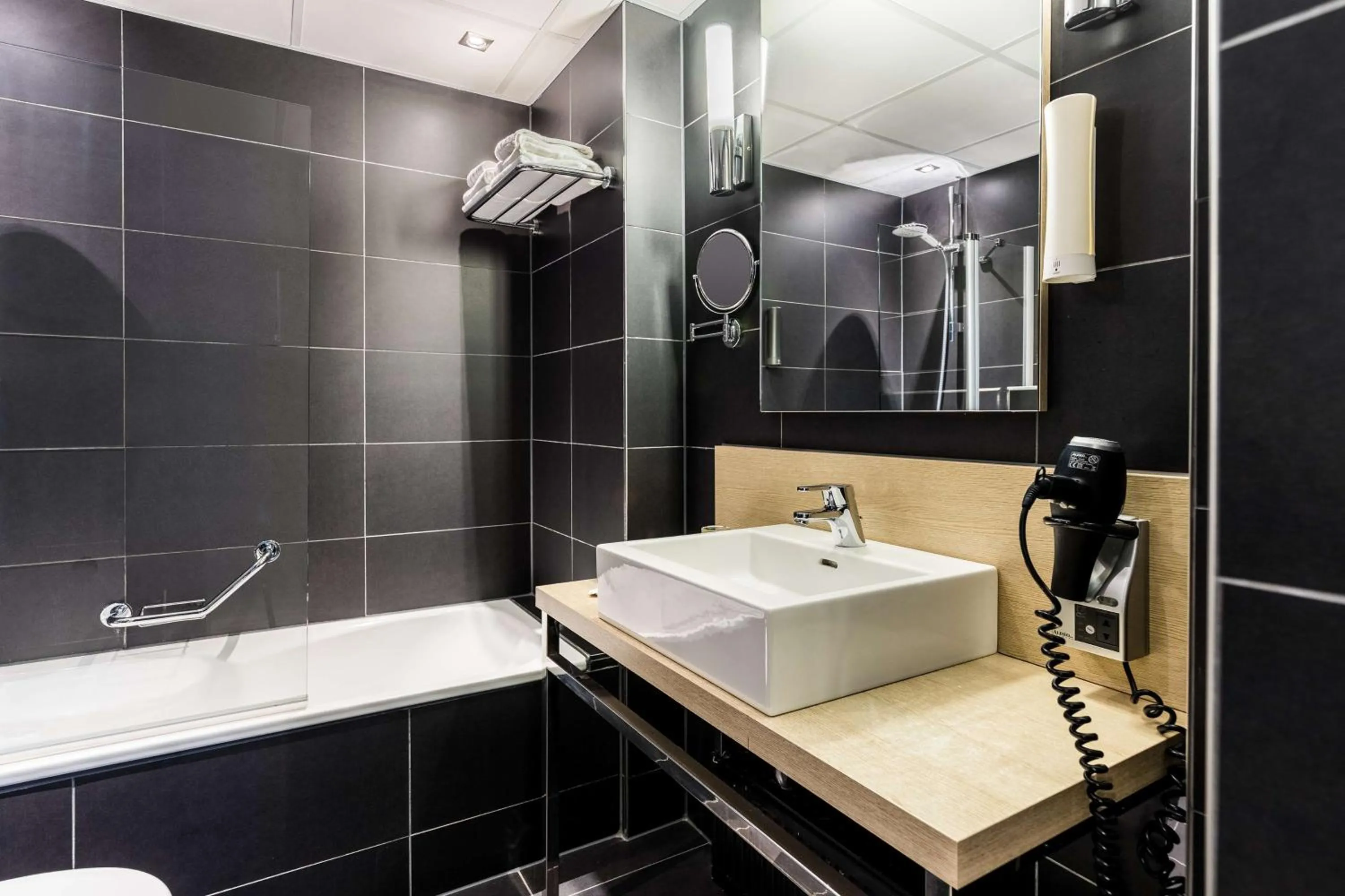 Bedroom in NH Amsterdam Noord