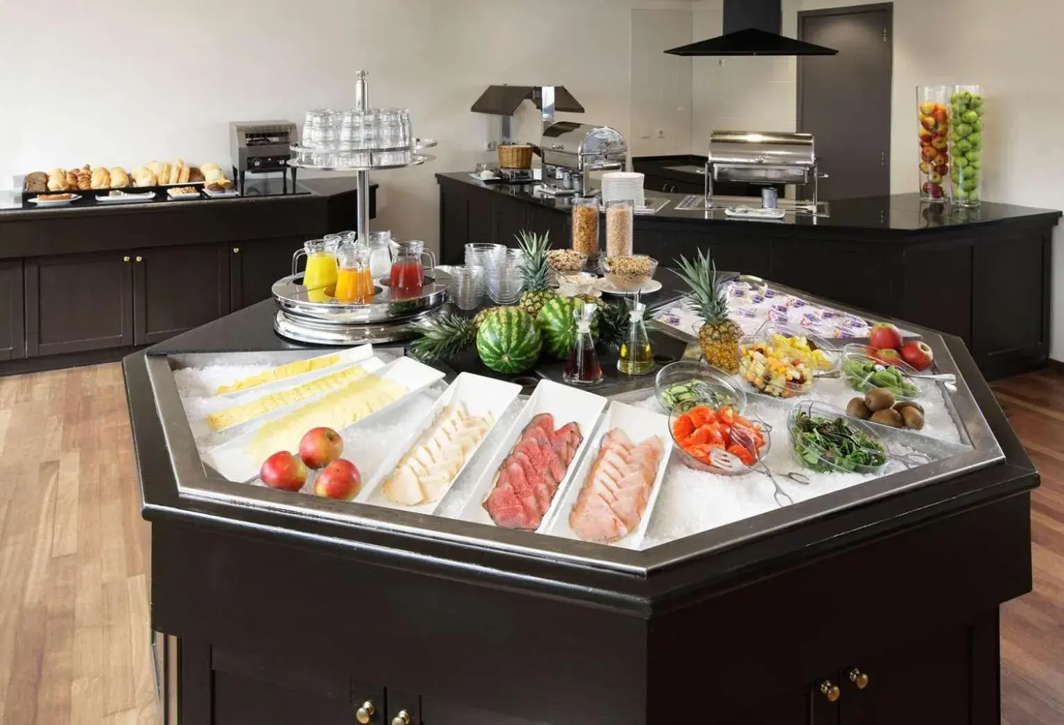 Restaurant/places to eat in NH Amsterdam Noord Restaurant/places to eat in NH Amsterdam Noord