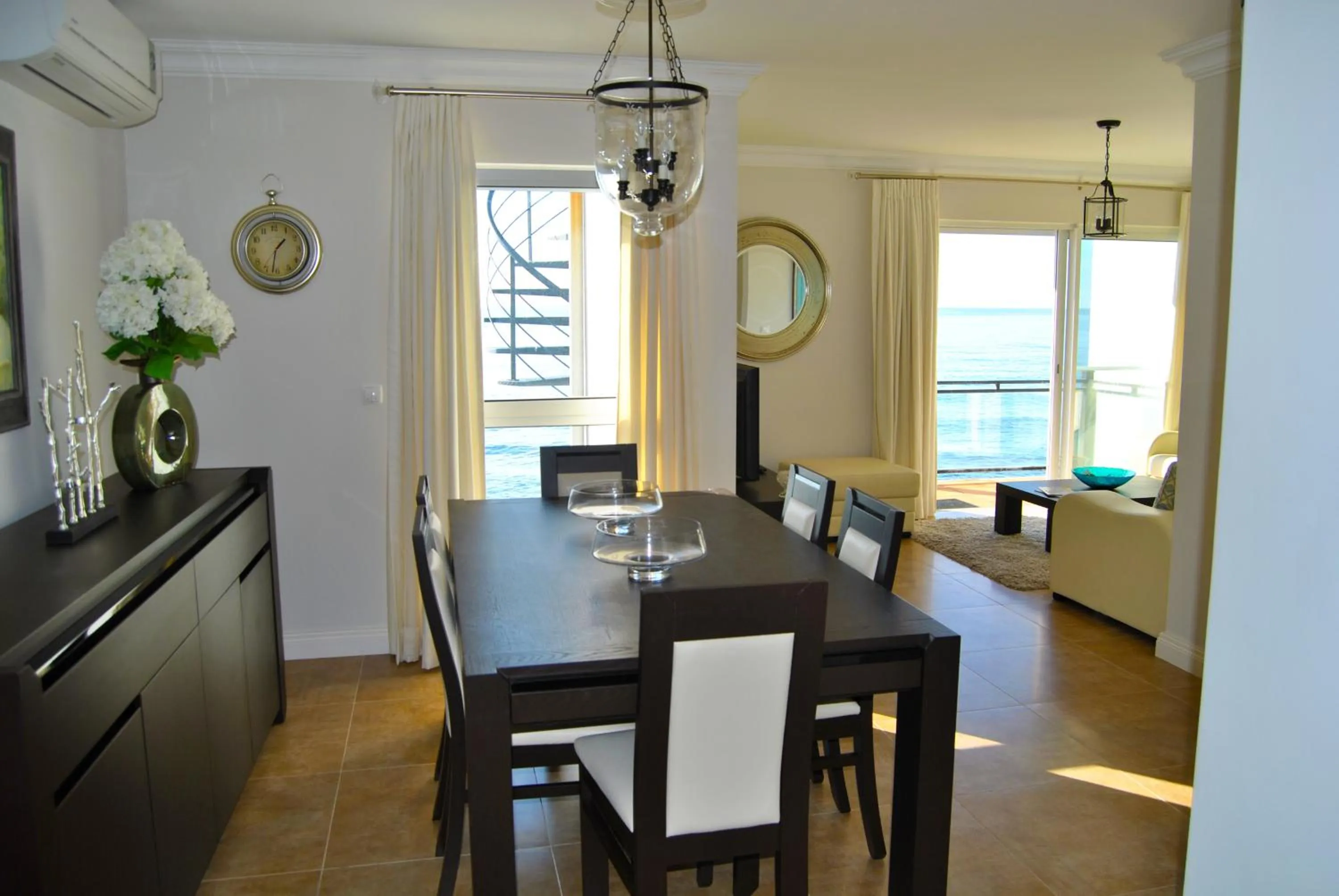 Day in Apartamentos 3 Praias