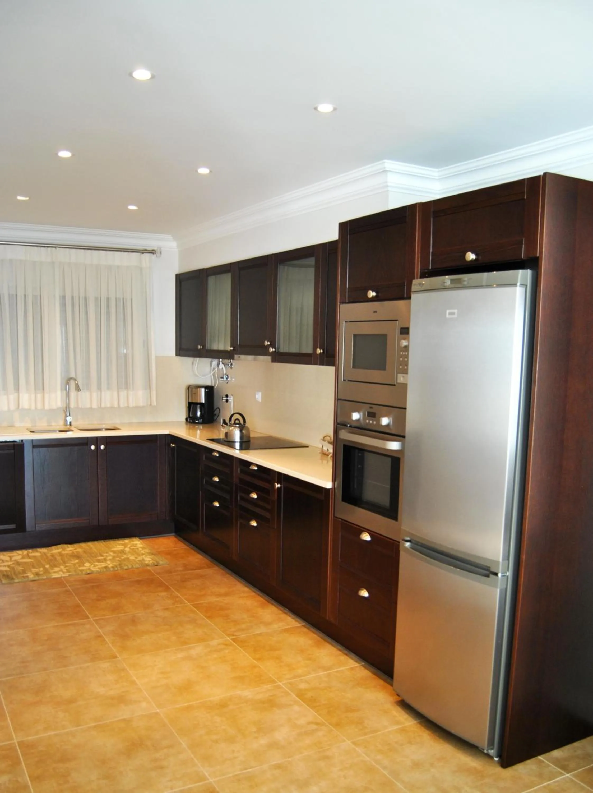 Kitchen or kitchenette in Apartamentos 3 Praias