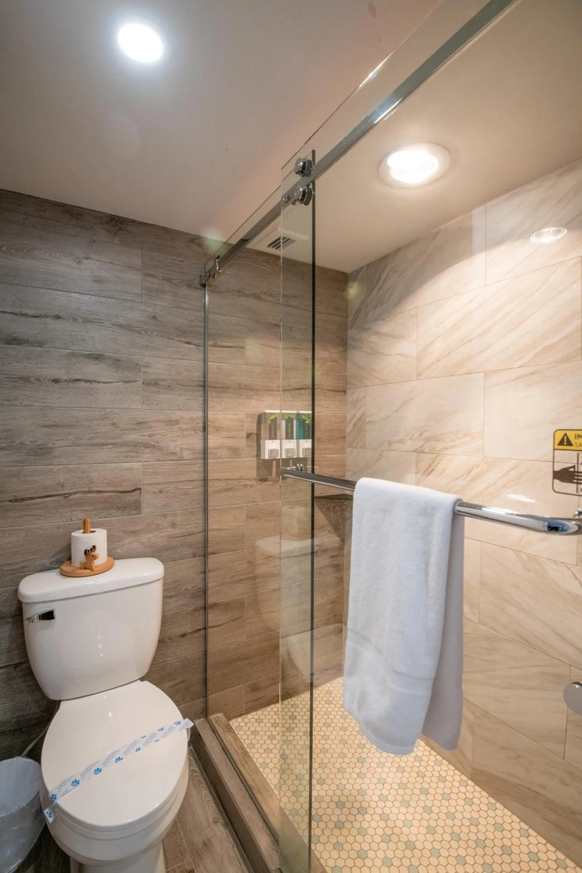 Bathroom in Clarenville Inn