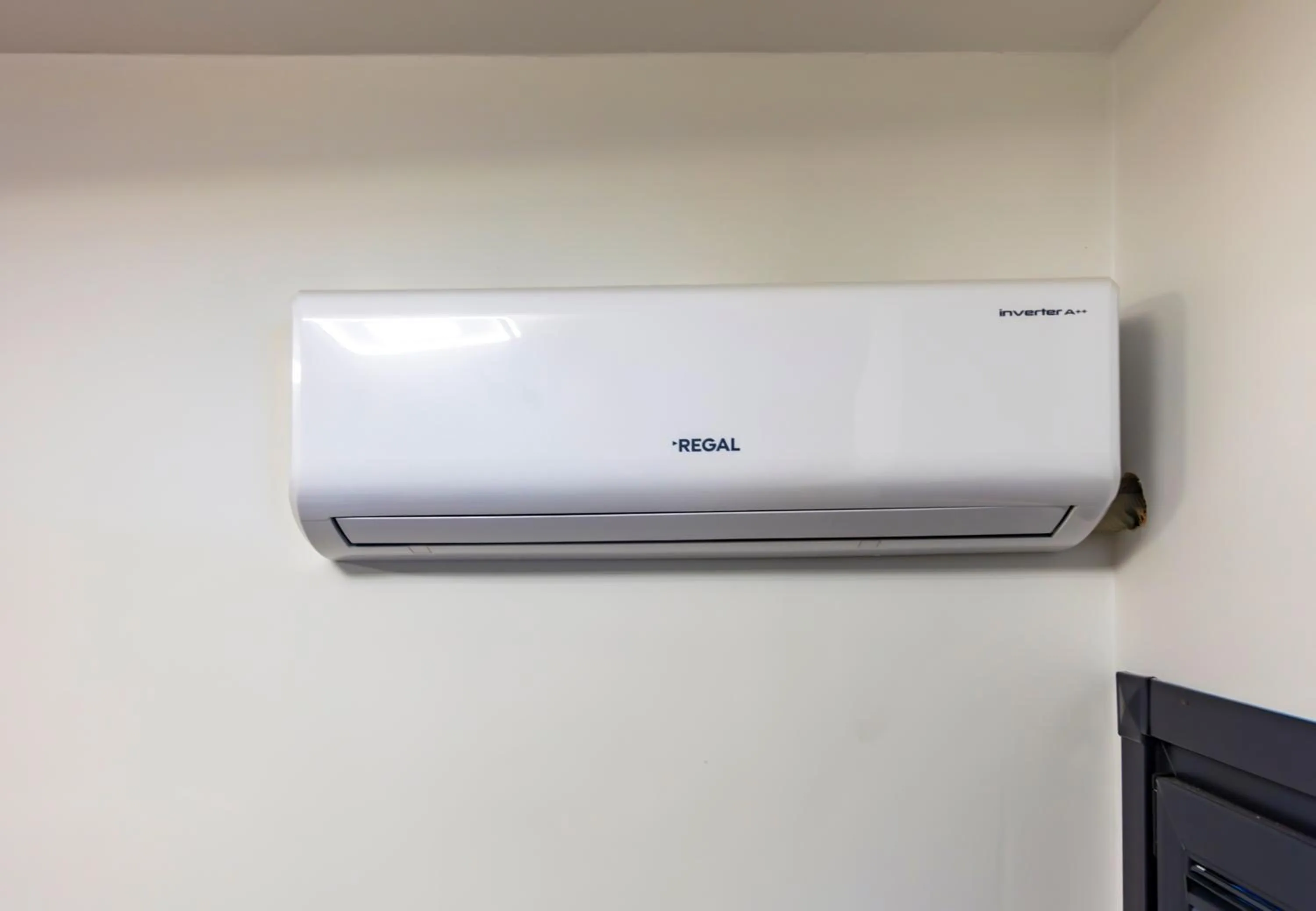 air conditioner in Mia Mia Suites