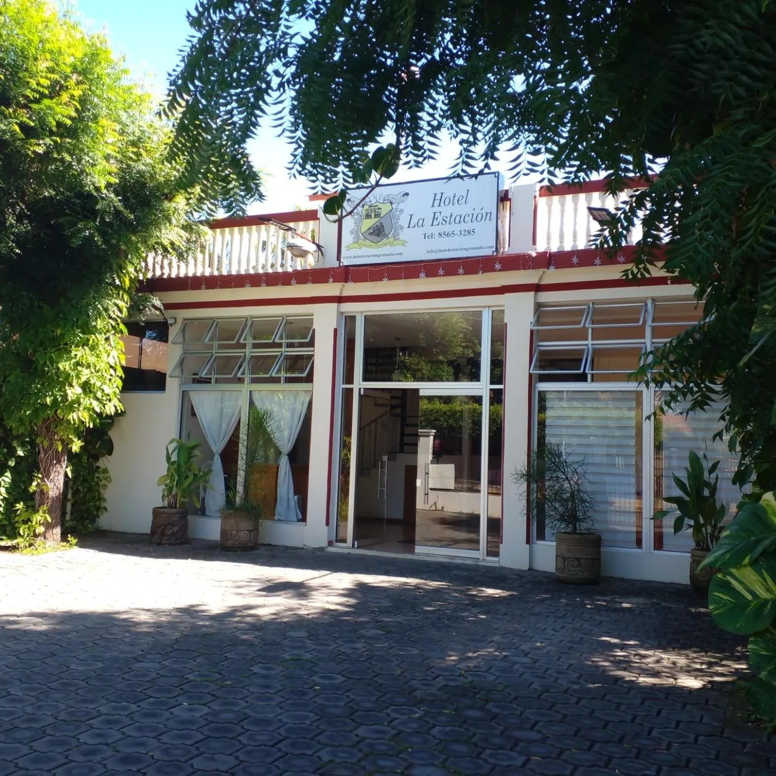 Property building in Hotel La Estacion