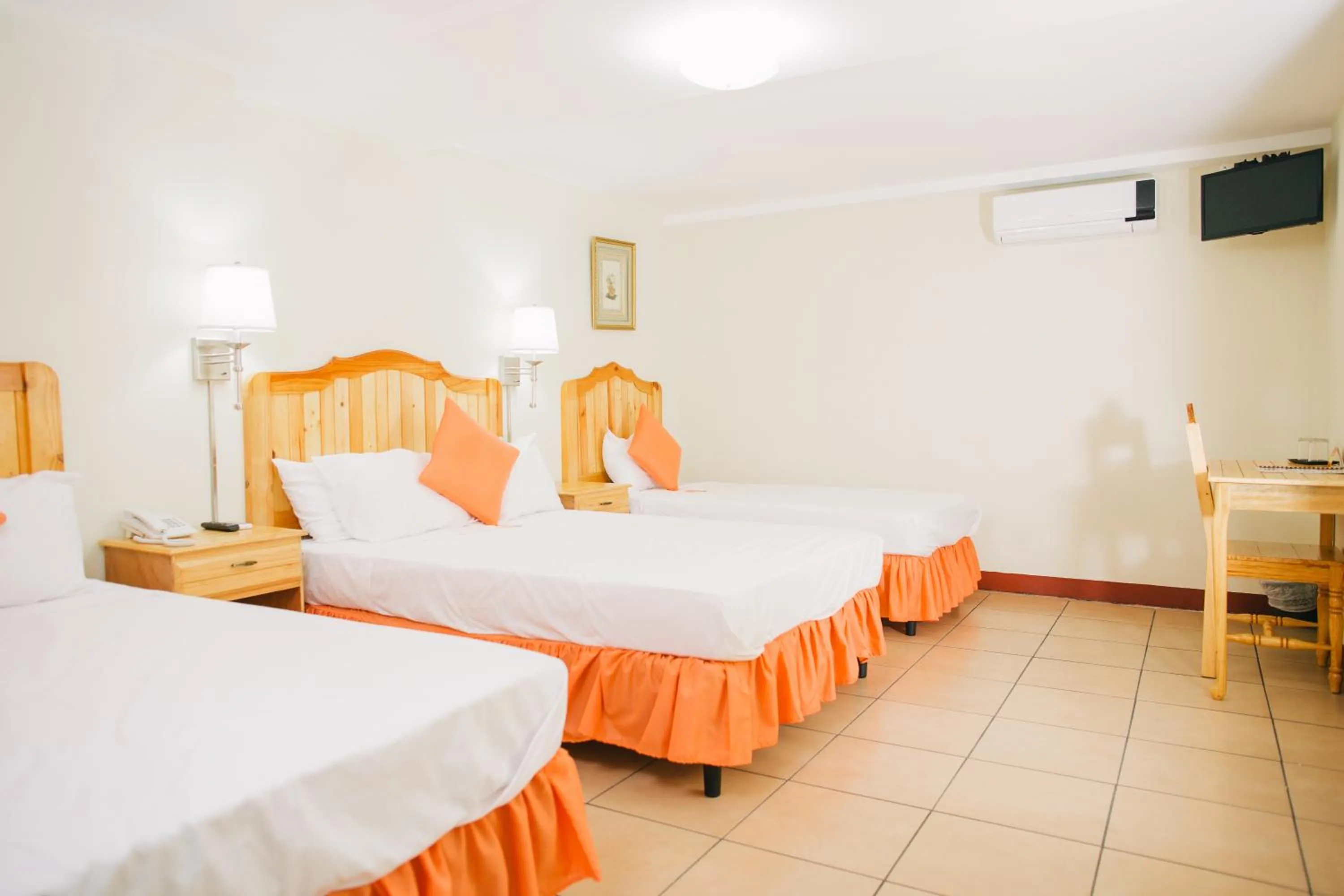 Bedroom, Bed in Hotel La Estacion