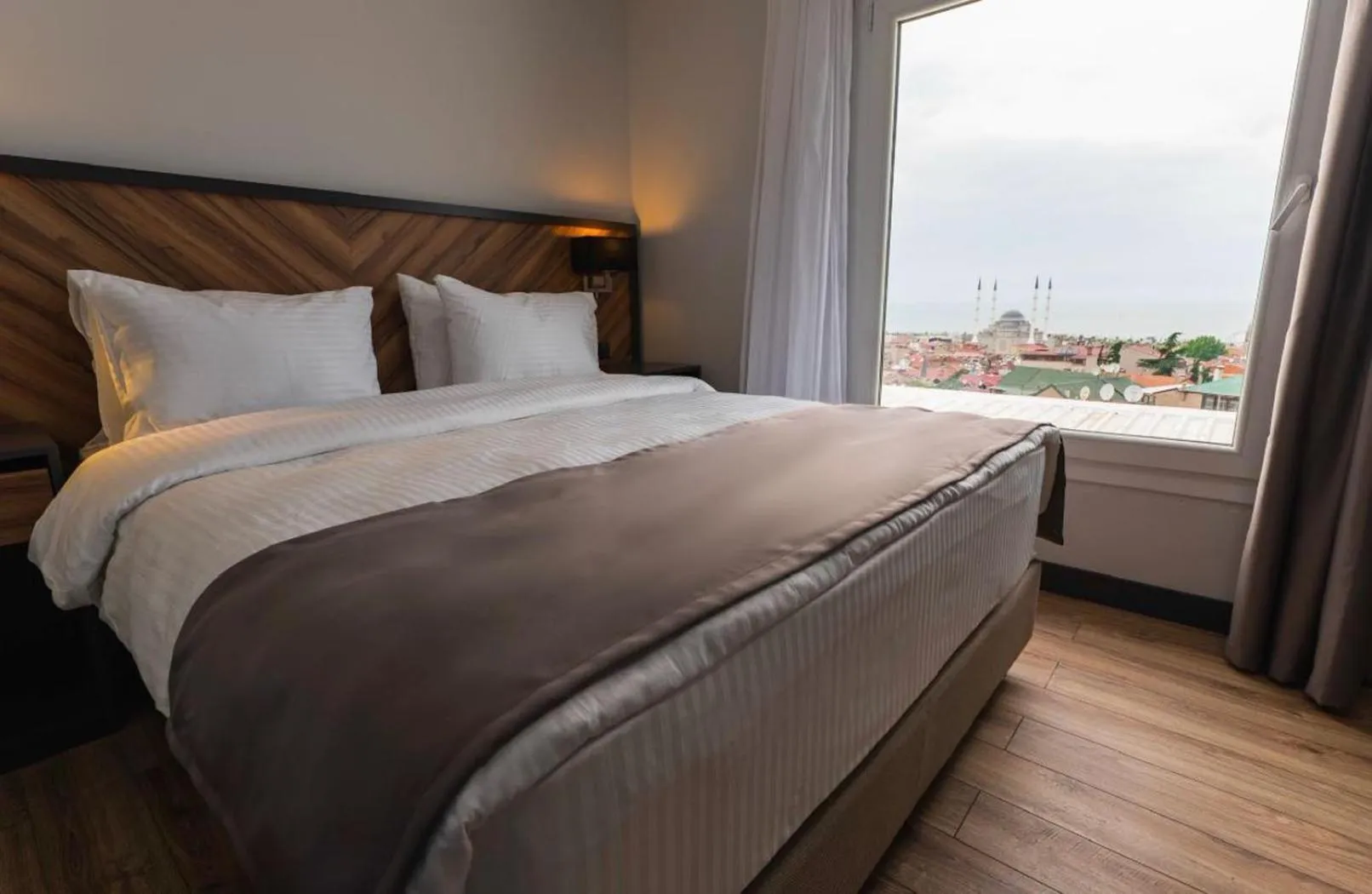 Bed in Yusufhan Suites