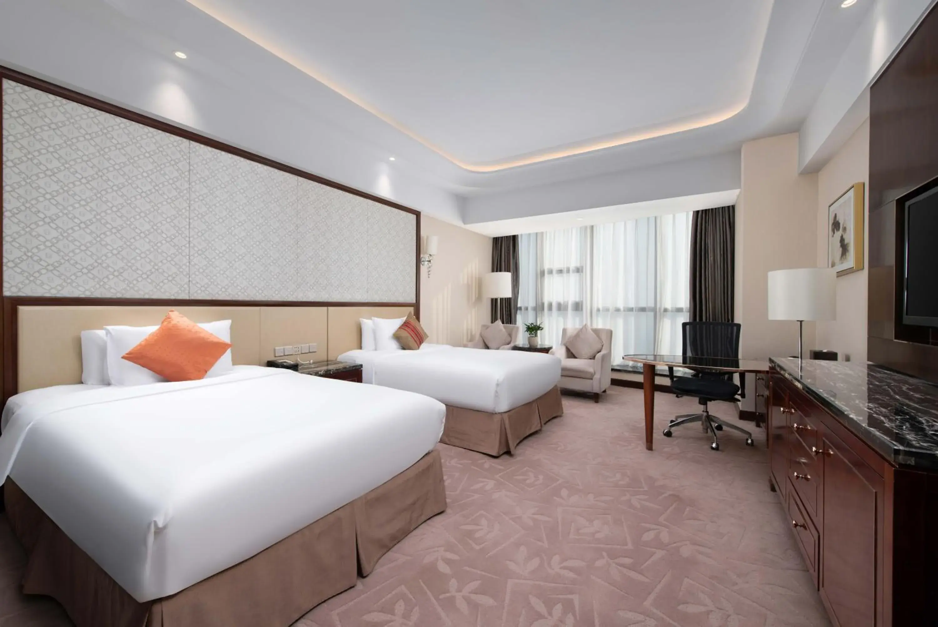 Bedroom, Bed in Wyndham Grand Plaza Royale Changsheng Jiangyin Bedroom, Bed in Wyndham Grand Plaza Royale Changsheng Jiangyin