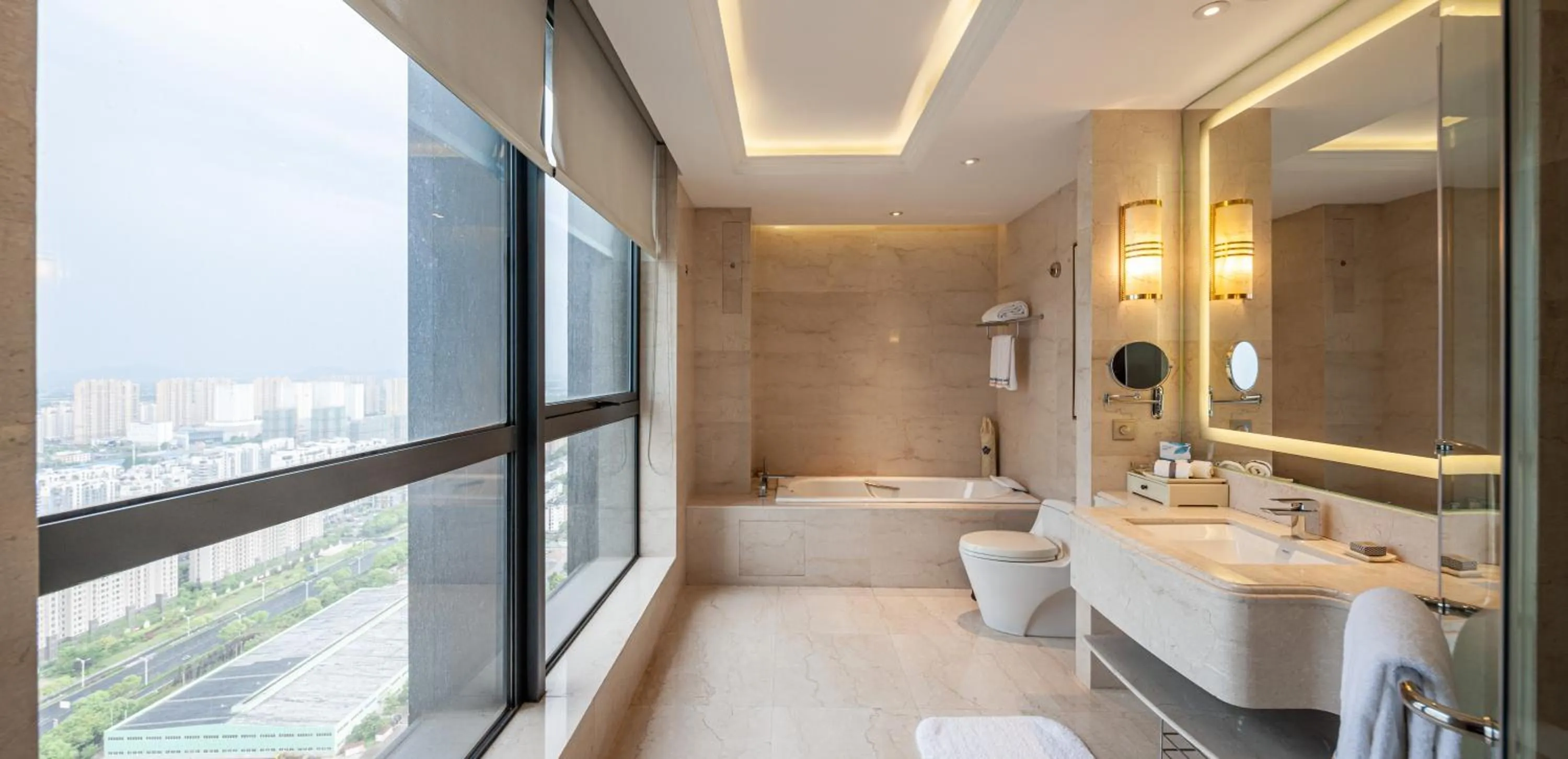 Toilet in Wyndham Grand Plaza Royale Changsheng Jiangyin