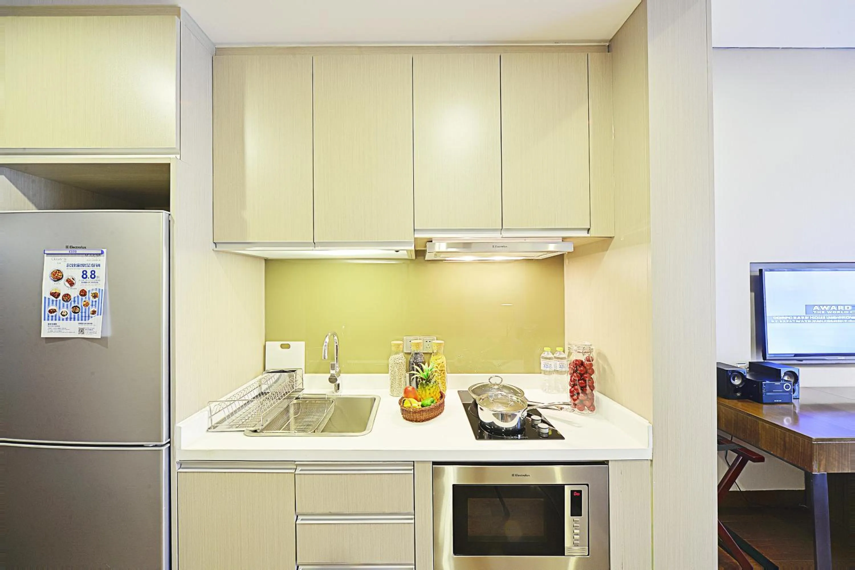 Kitchen or kitchenette in Modena by Fraser Zhuankou Wuhan