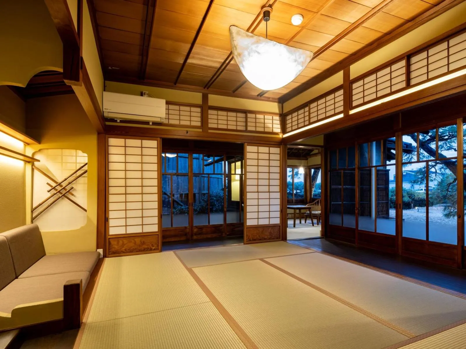 Photo of the whole room in Ryokan Onomichi Nishiyama