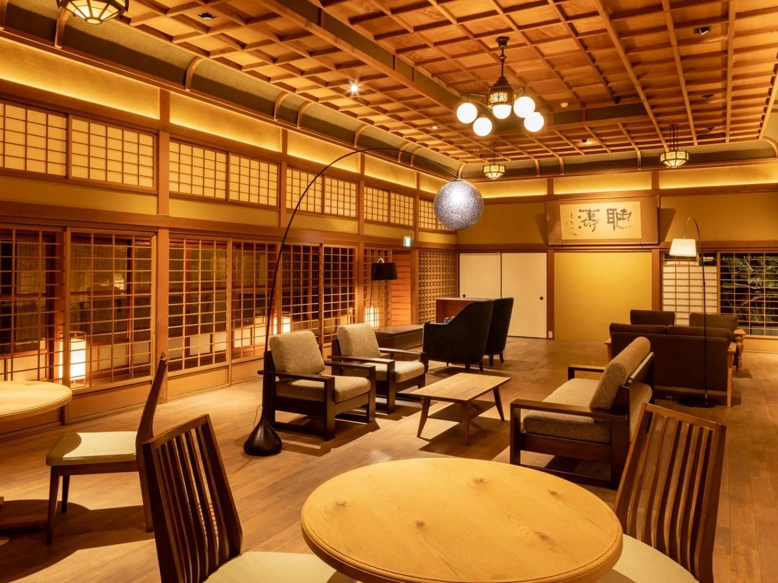 Communal lounge/ TV room in Ryokan Onomichi Nishiyama