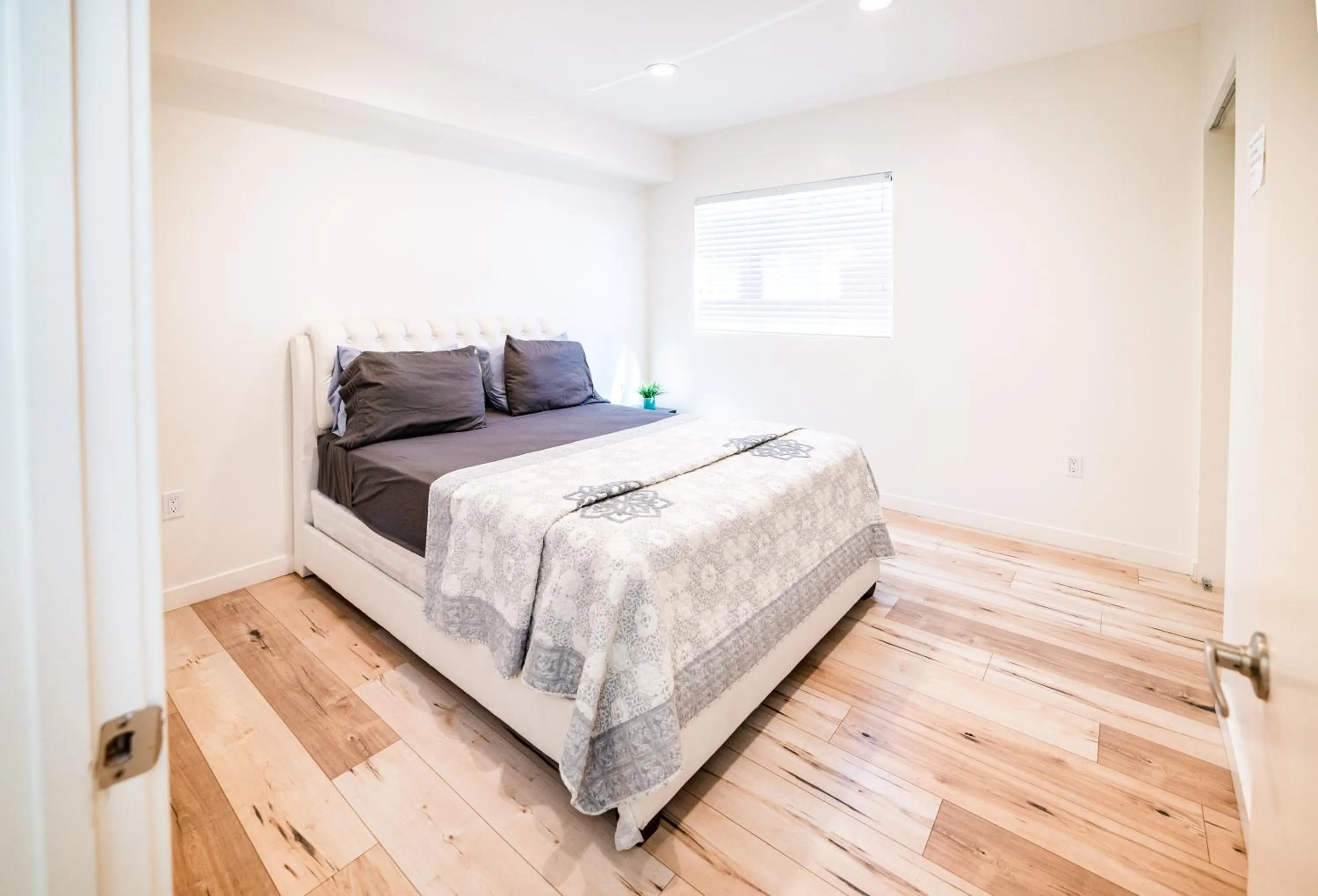 Photo of the whole room, Bed in Hollywood 3Bedrooms Stylish Loft with 2 Parking