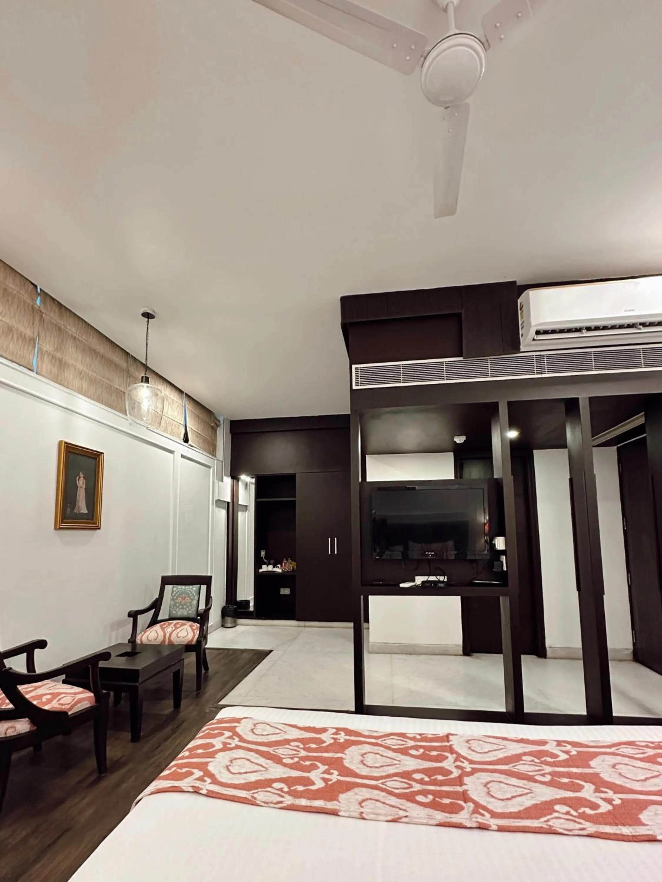 Bedroom, Bed in Hotel Atulyaa Taj