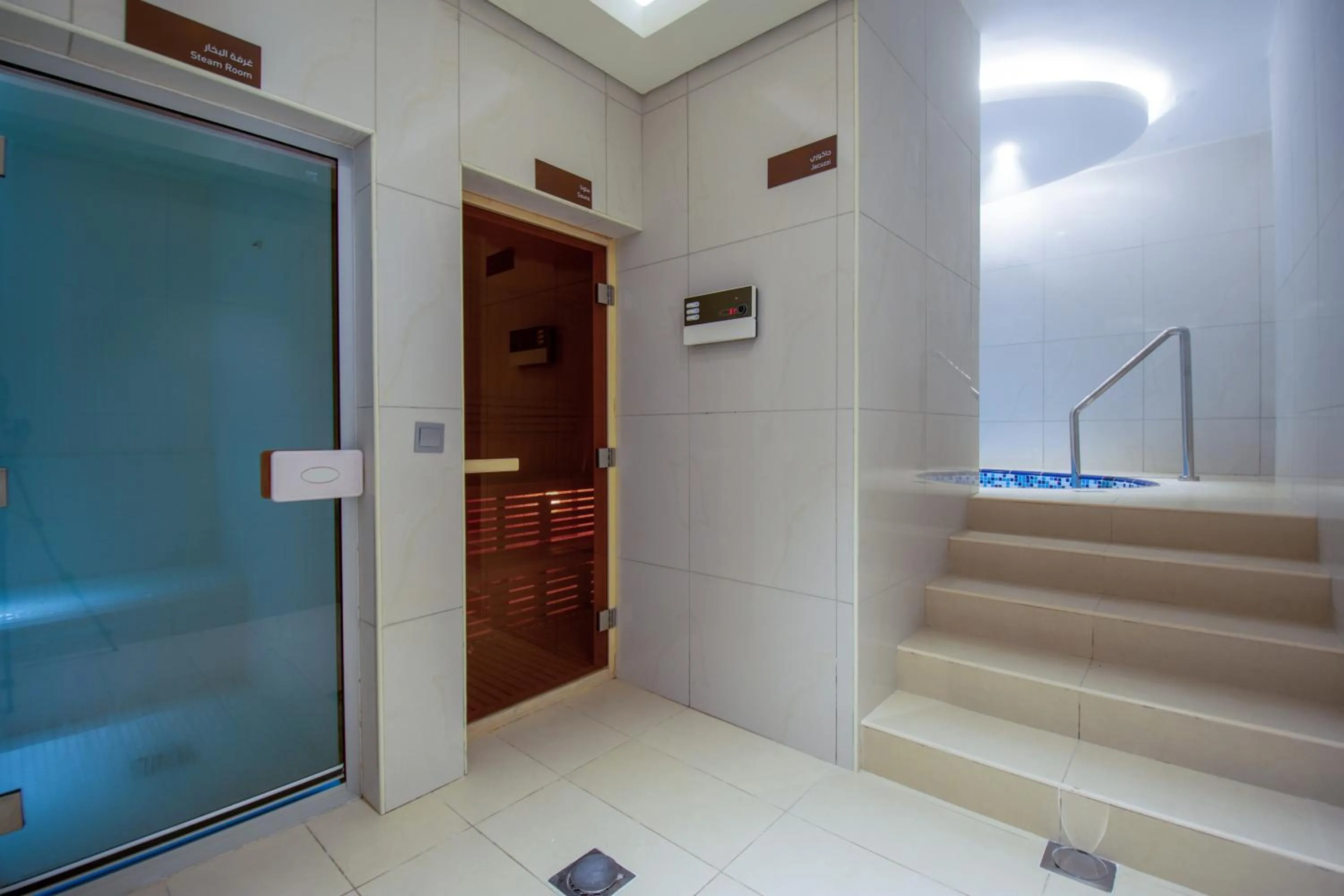 Hot Tub in Jood Hotel Apartments