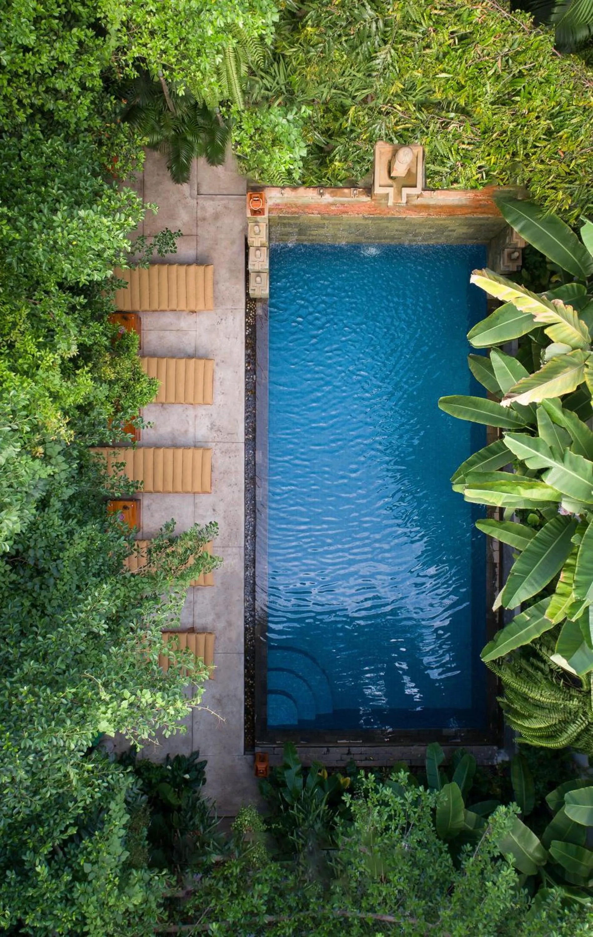 Swimming pool in The Community - Siem Reap