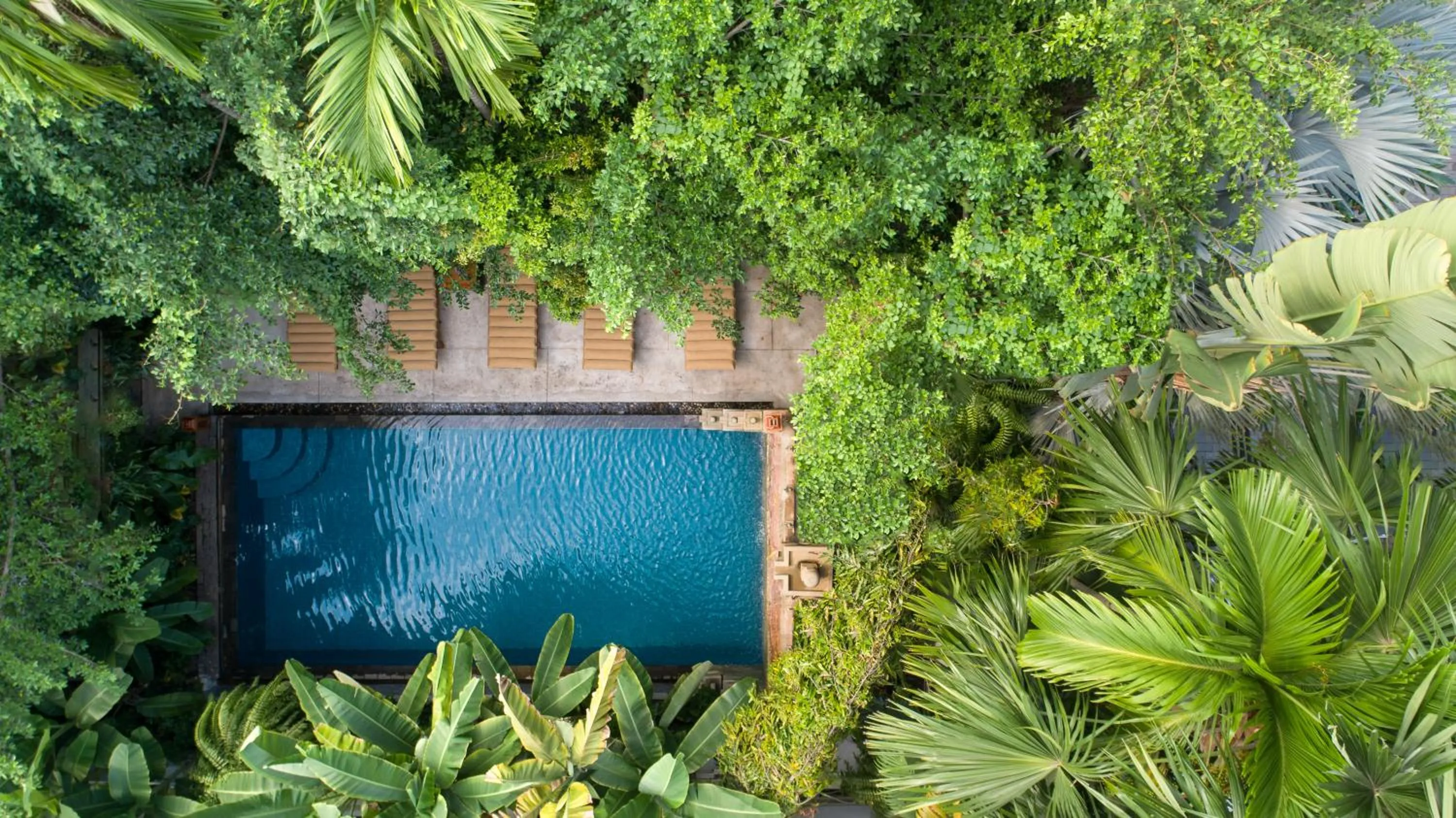Swimming pool in The Community - Siem Reap