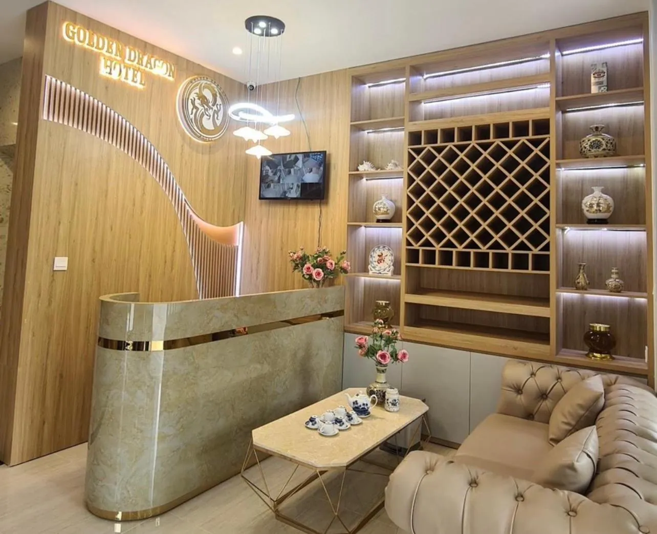 Lobby or reception in Golden Dragon Hotel