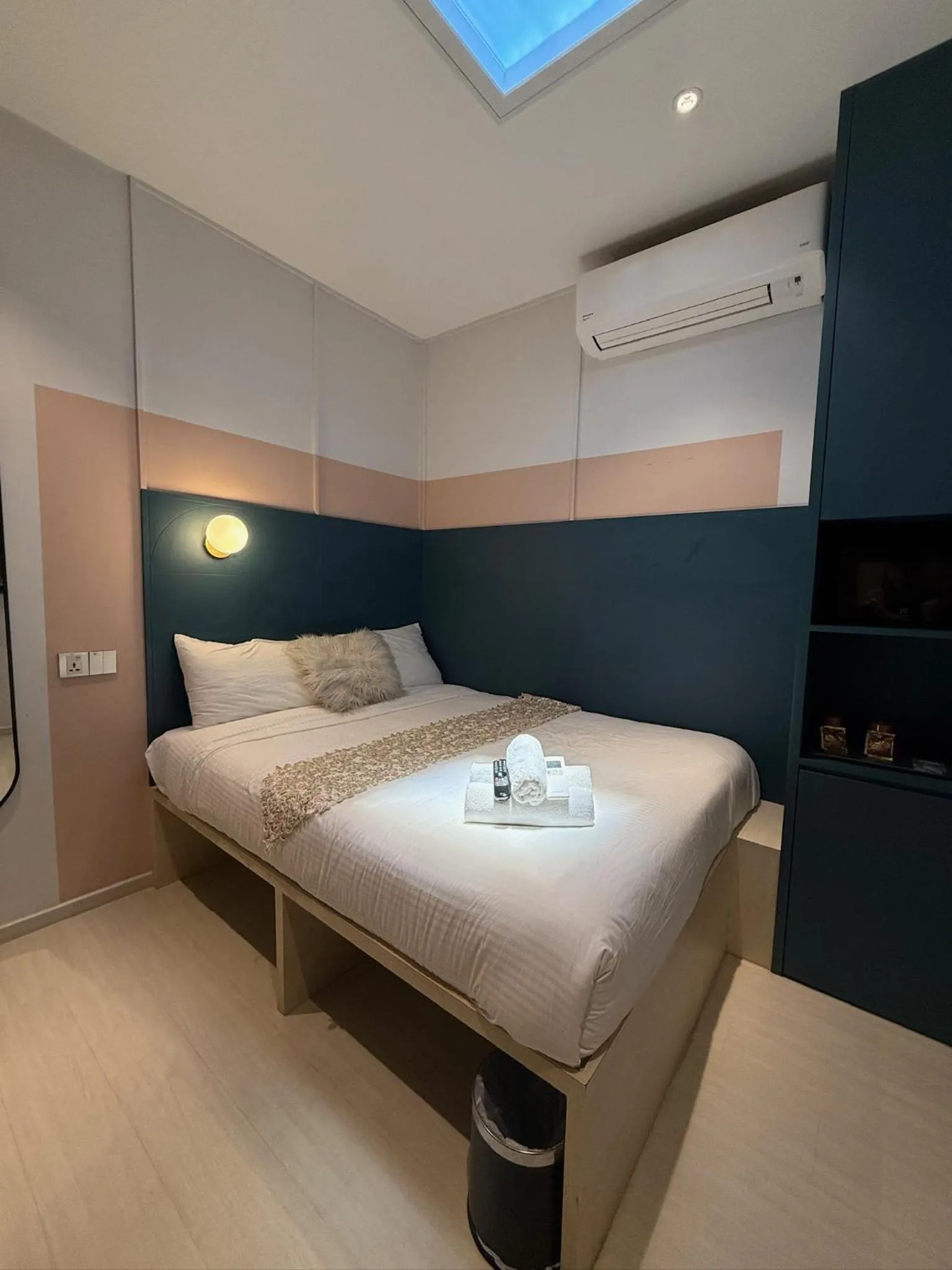 Bed in ISA Hotel Amber Road