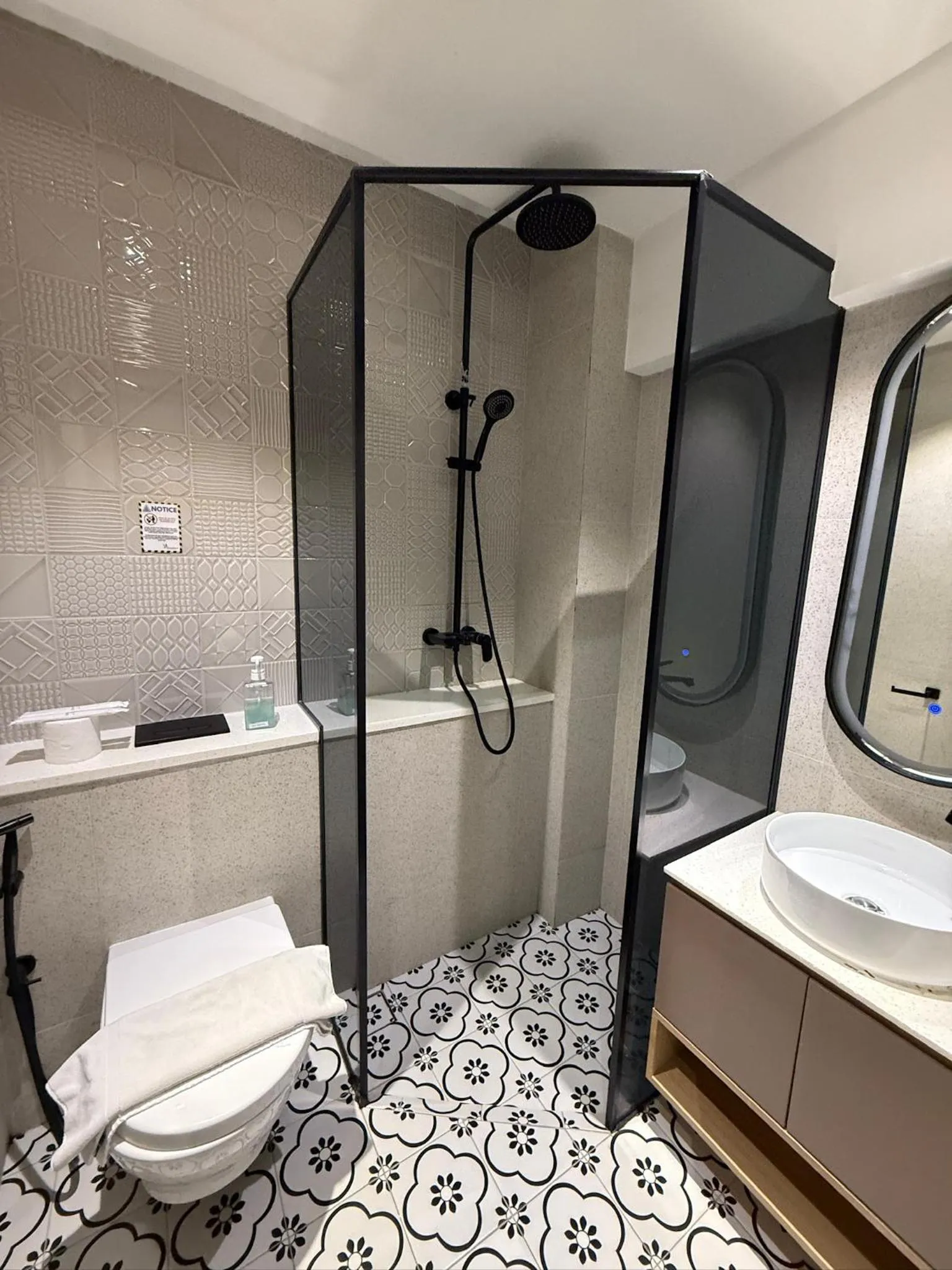 Toilet in ISA Hotel Amber Road