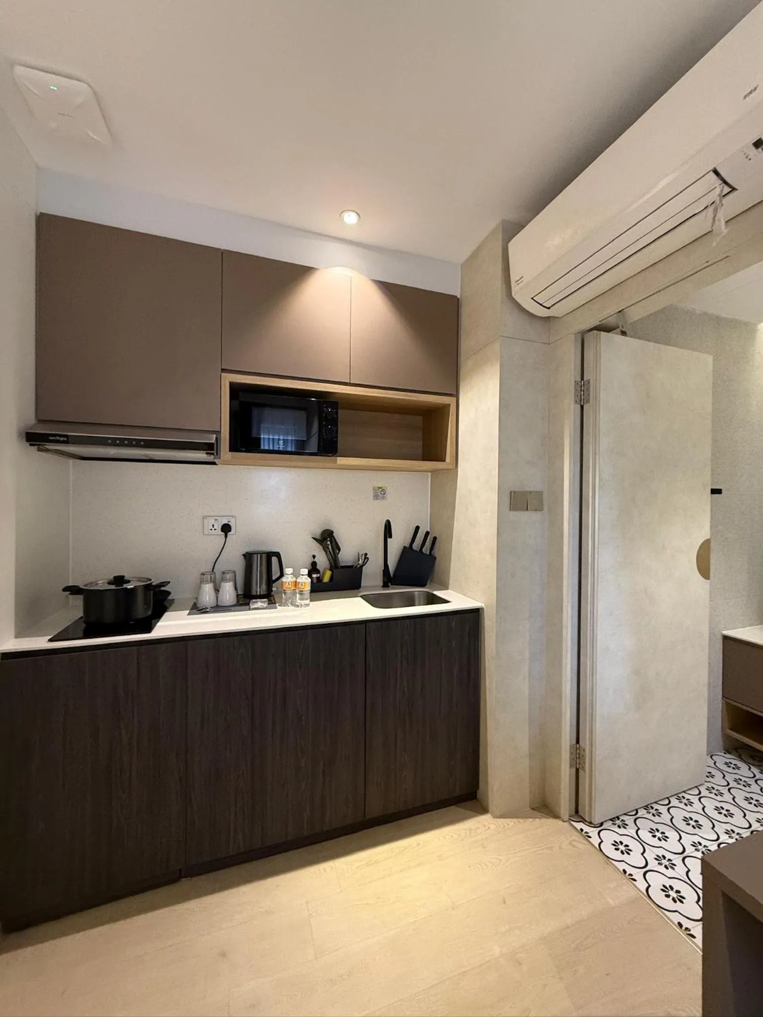 ISA Hotel Amber Road