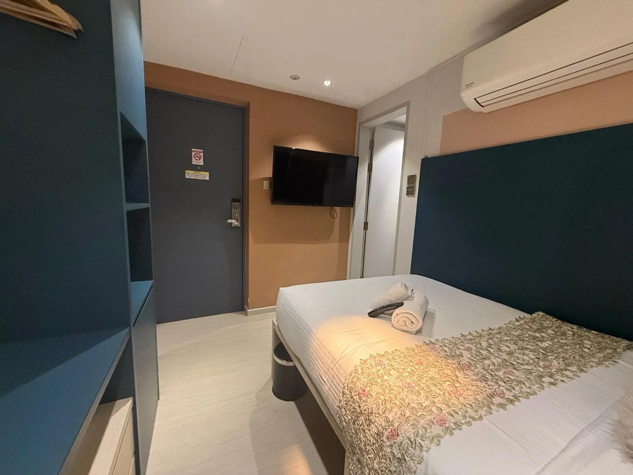 Bed in ISA Hotel Amber Road