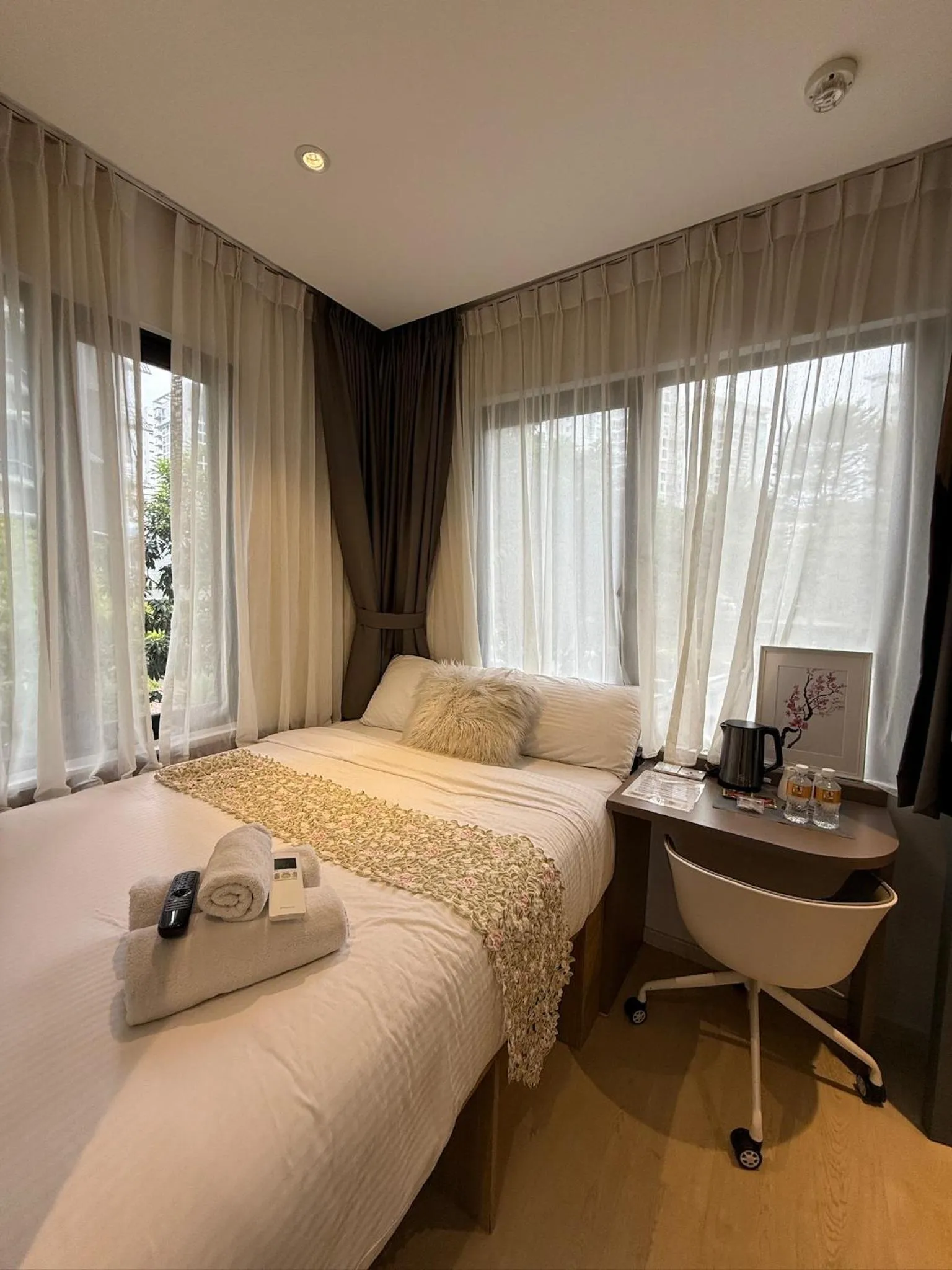 Bed in ISA Hotel Amber Road