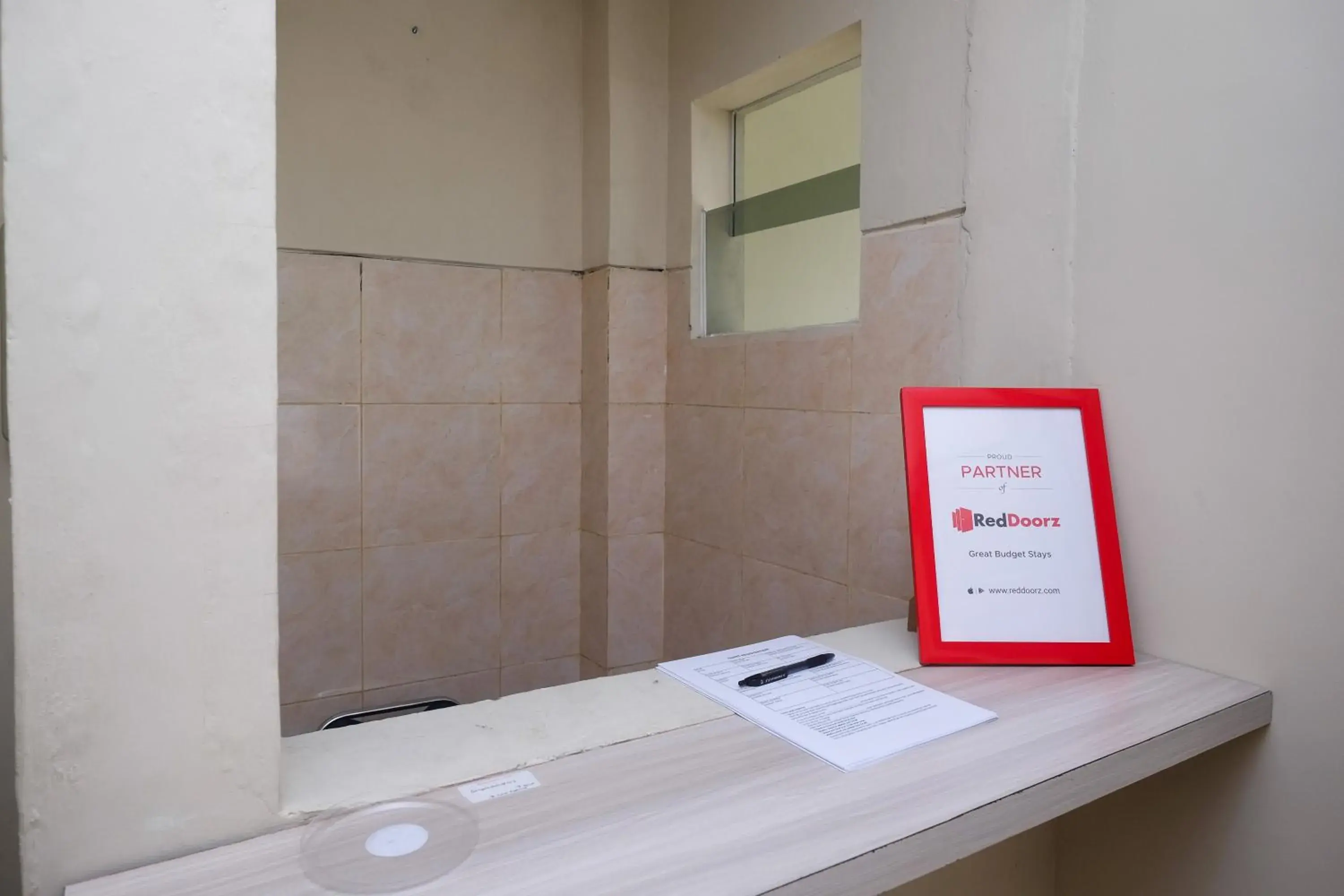 Lobby or reception in RedDoorz Plus near RS JIH Solo Lobby or reception in RedDoorz Plus near RS JIH Solo