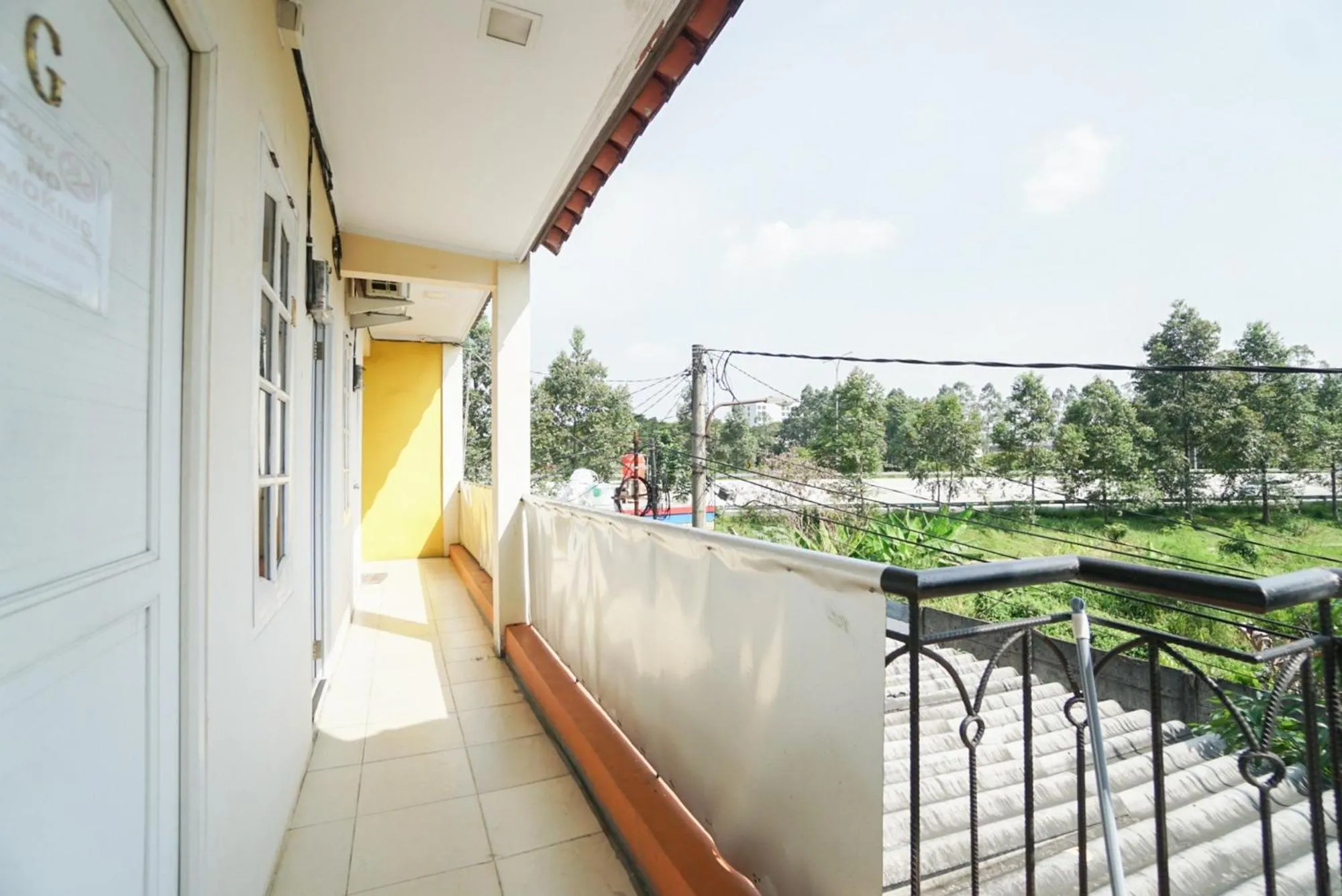 Property building in Mahkota Sivali near Soekarno Hatta Airport Mitra RedDoorz