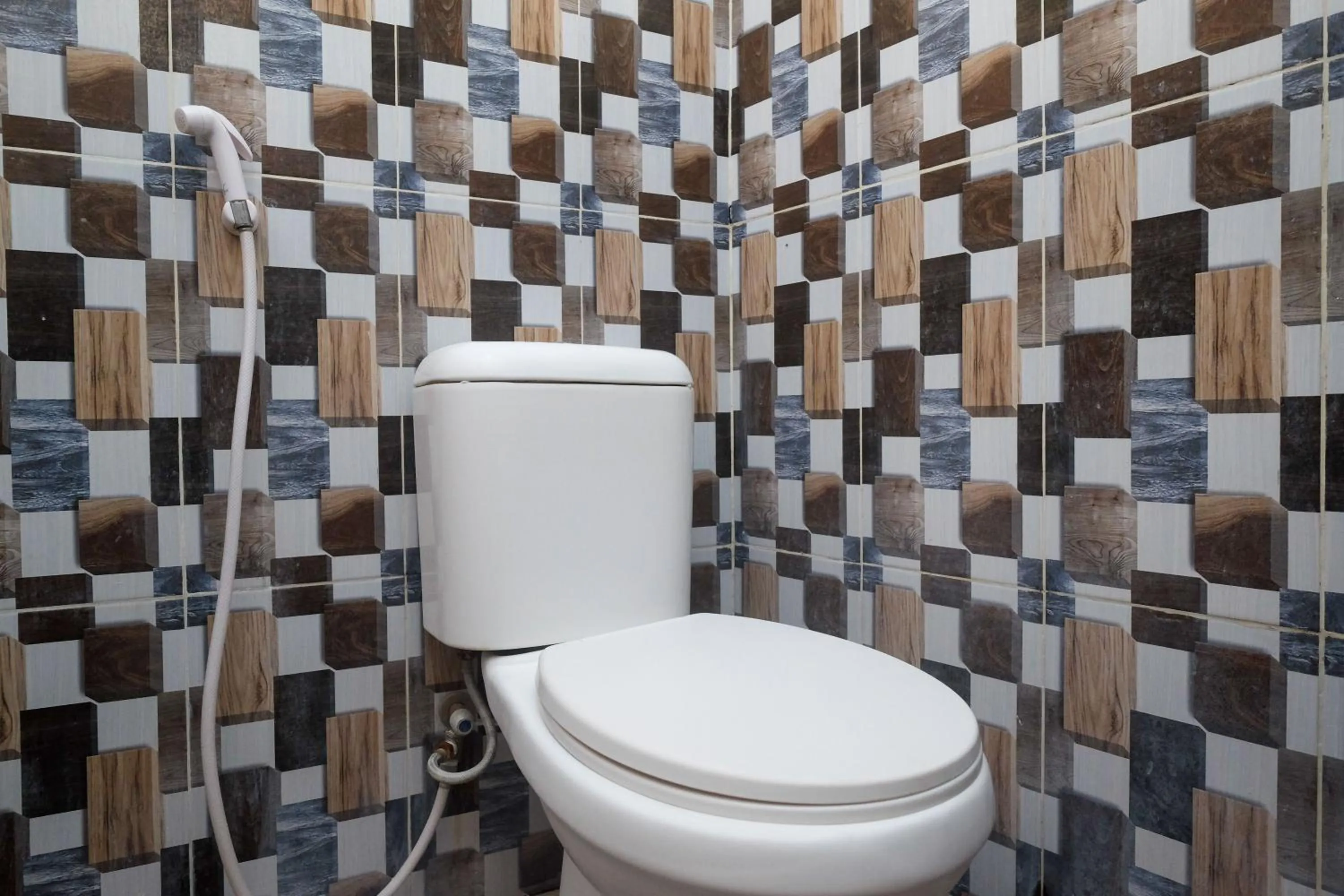 Bathroom in RedDoorz Syariah near Exit Toll Palur