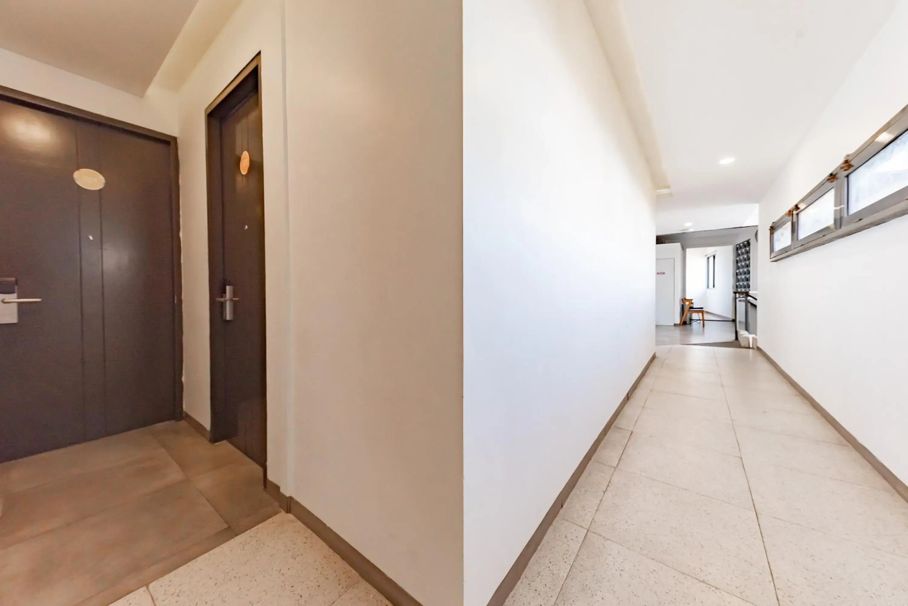 Property building in Sans Hotel Bobosini Malang by RedDoorz Property building in Sans Hotel Bobosini Malang by RedDoorz