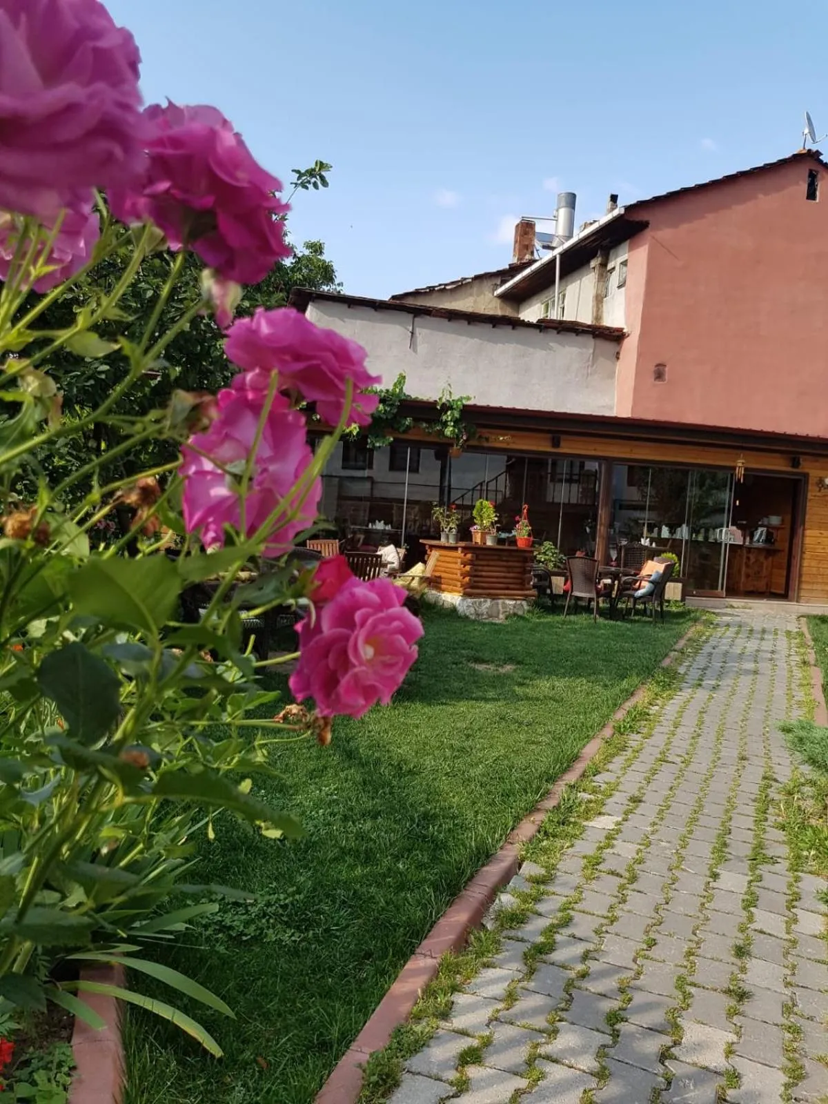 On site in Kadıoğlu Konağı