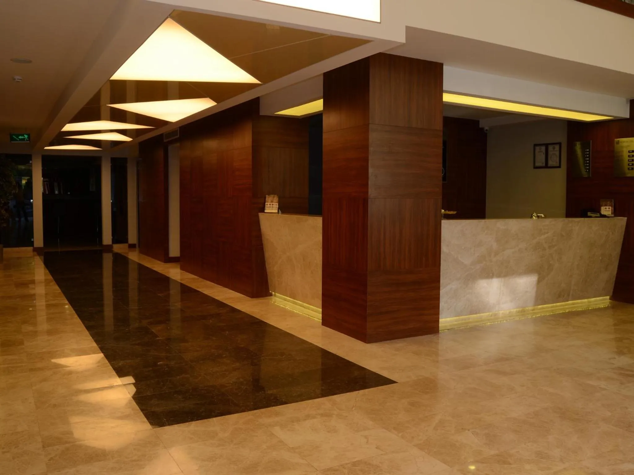 Lobby or reception in Norton Hotel