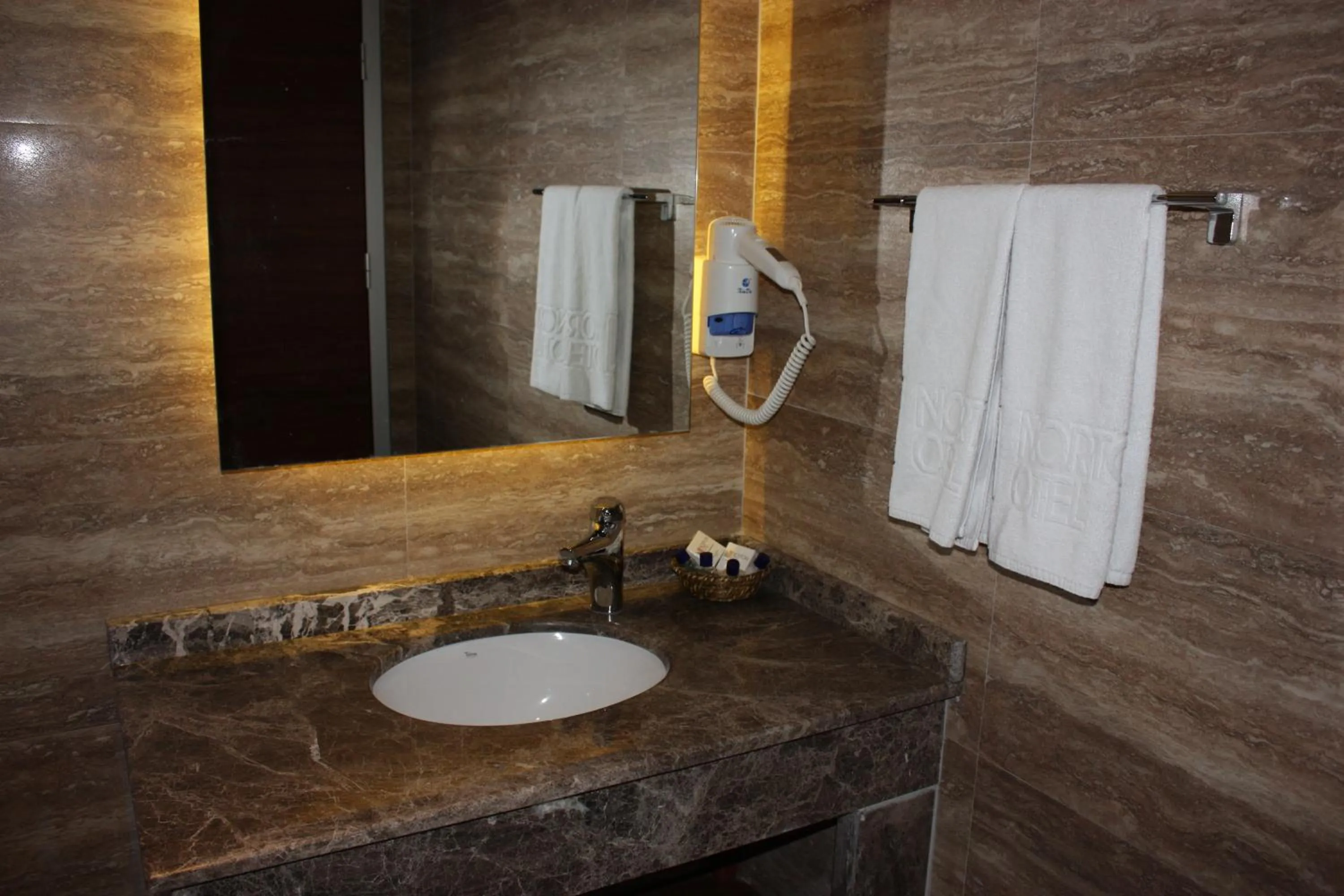 Bathroom in Norton Hotel