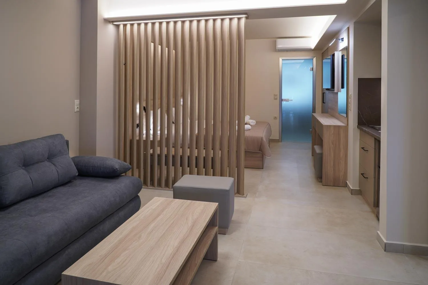 TV and multimedia in Nepheli Apartments and Studios