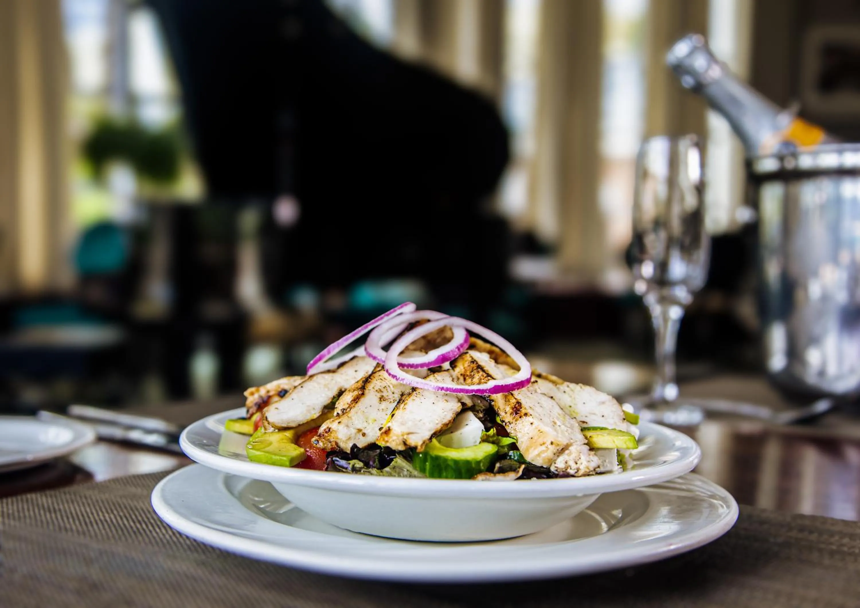 Restaurant/places to eat in Hemingways Hotel