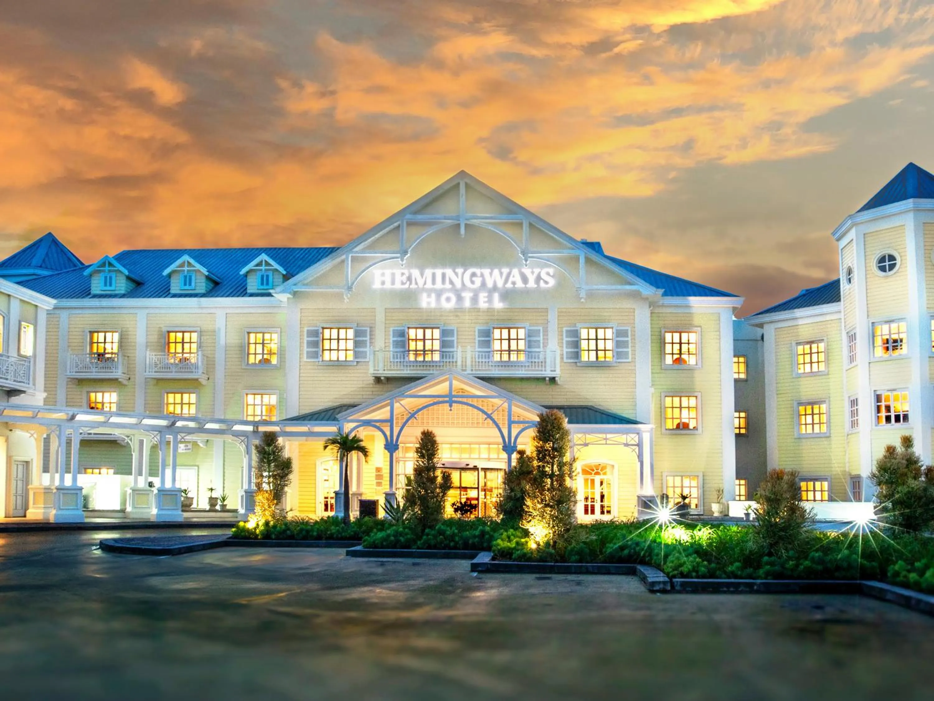 Property building in Hemingways Hotel
