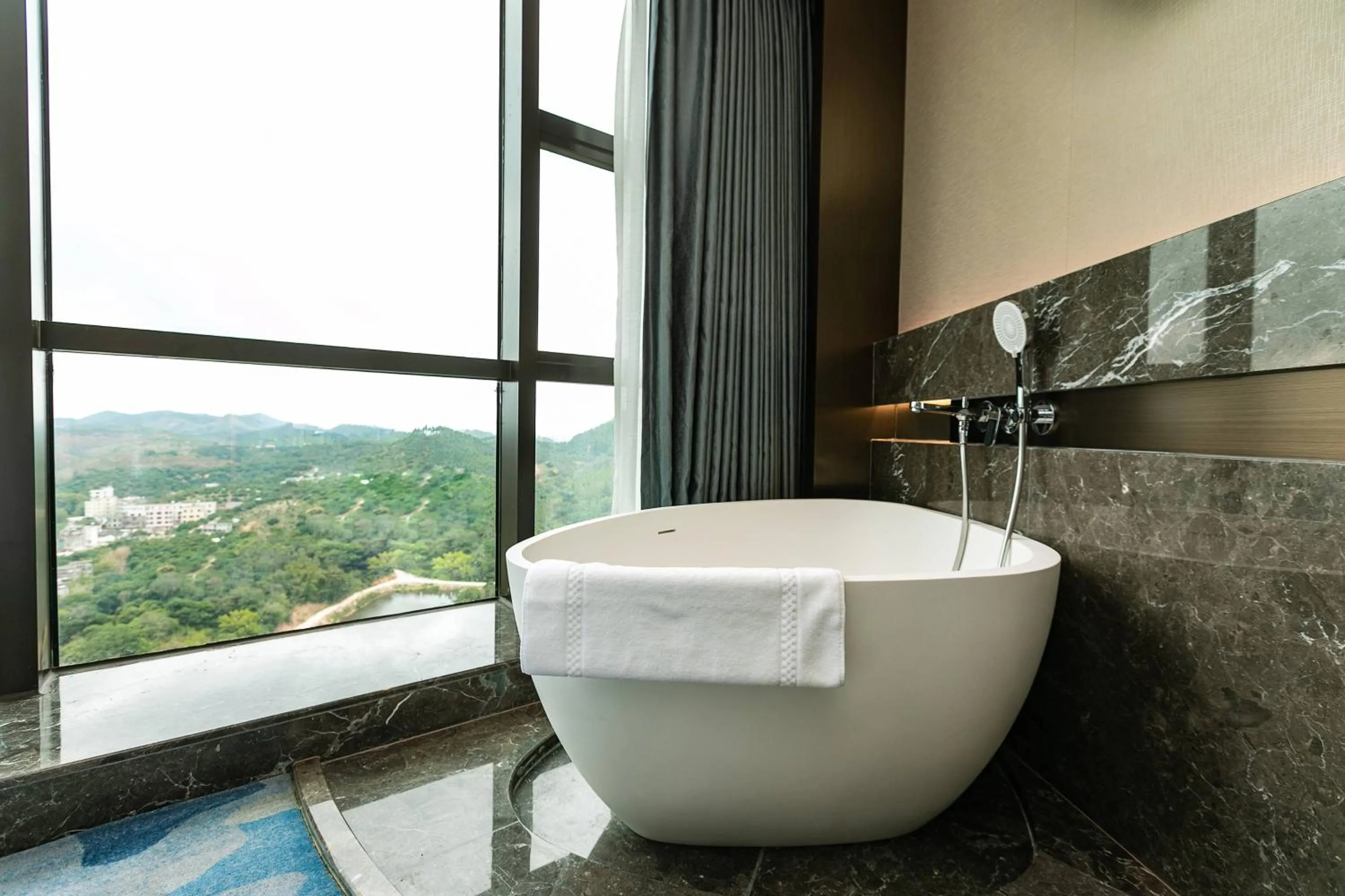 Bath in Wyndham Garden Gaozhou