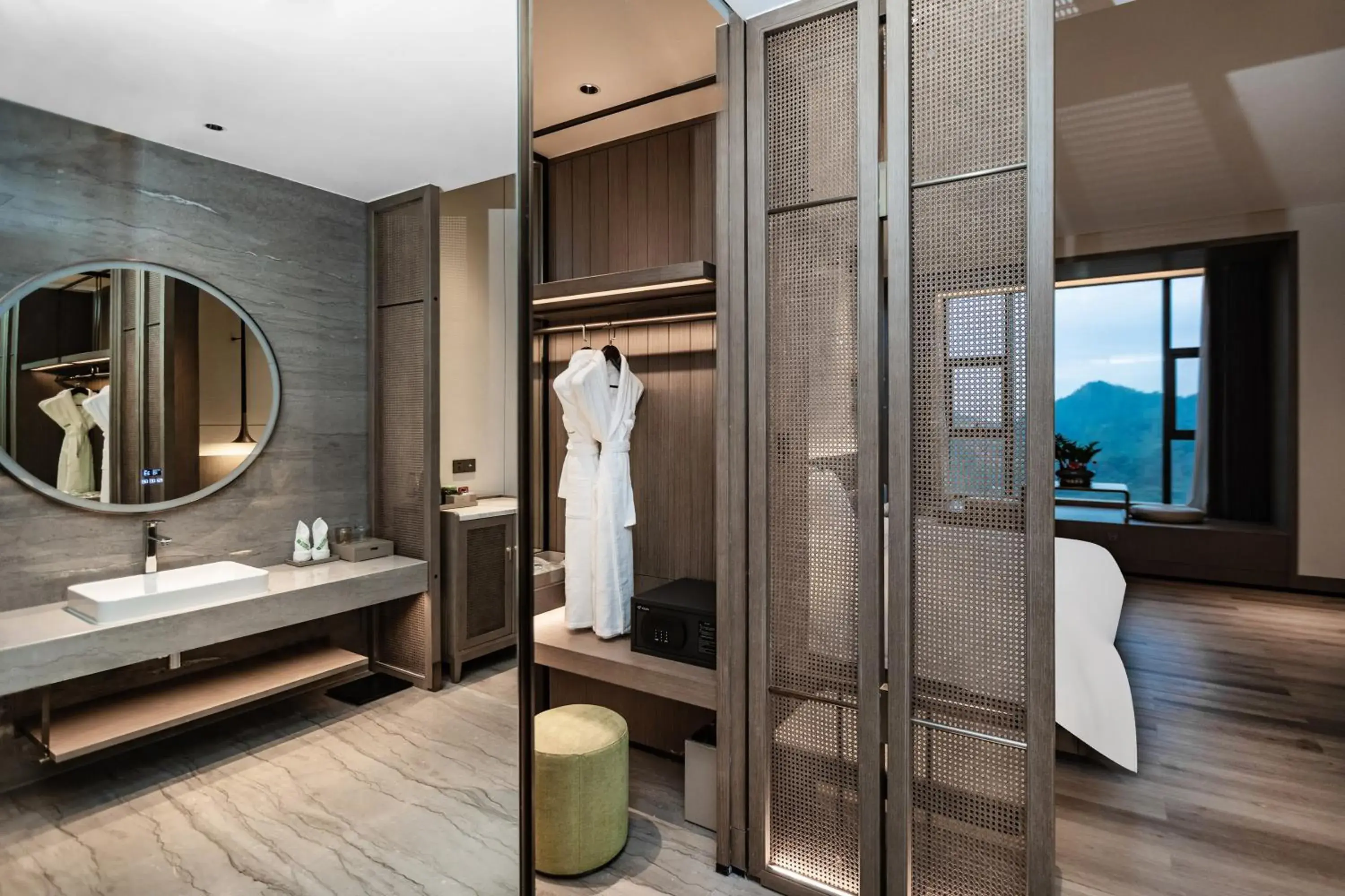 Mingshi Zen King Studio in Wyndham Garden Gaozhou Mingshi Zen King Studio in Wyndham Garden Gaozhou