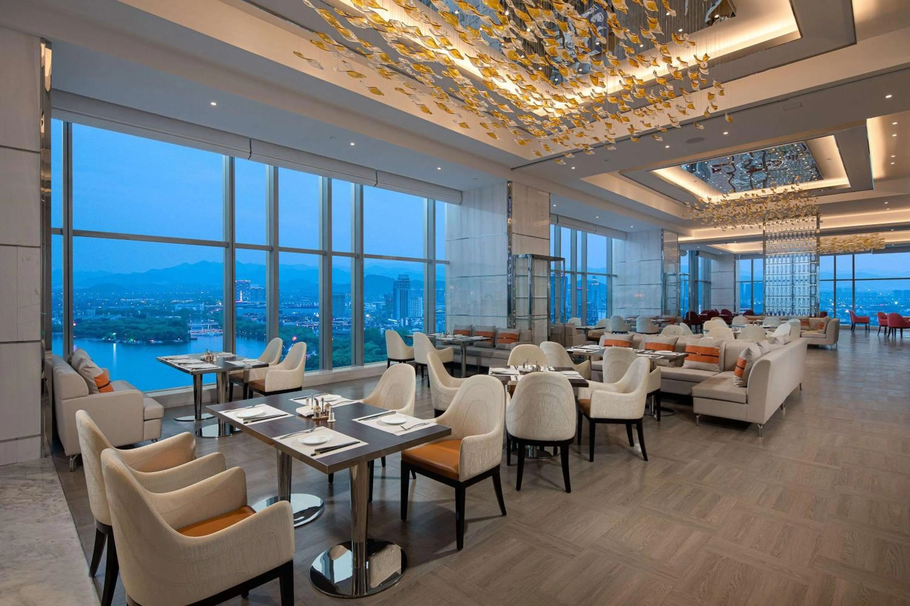 Restaurant/places to eat in Wyndham Shaoxing Keqiao