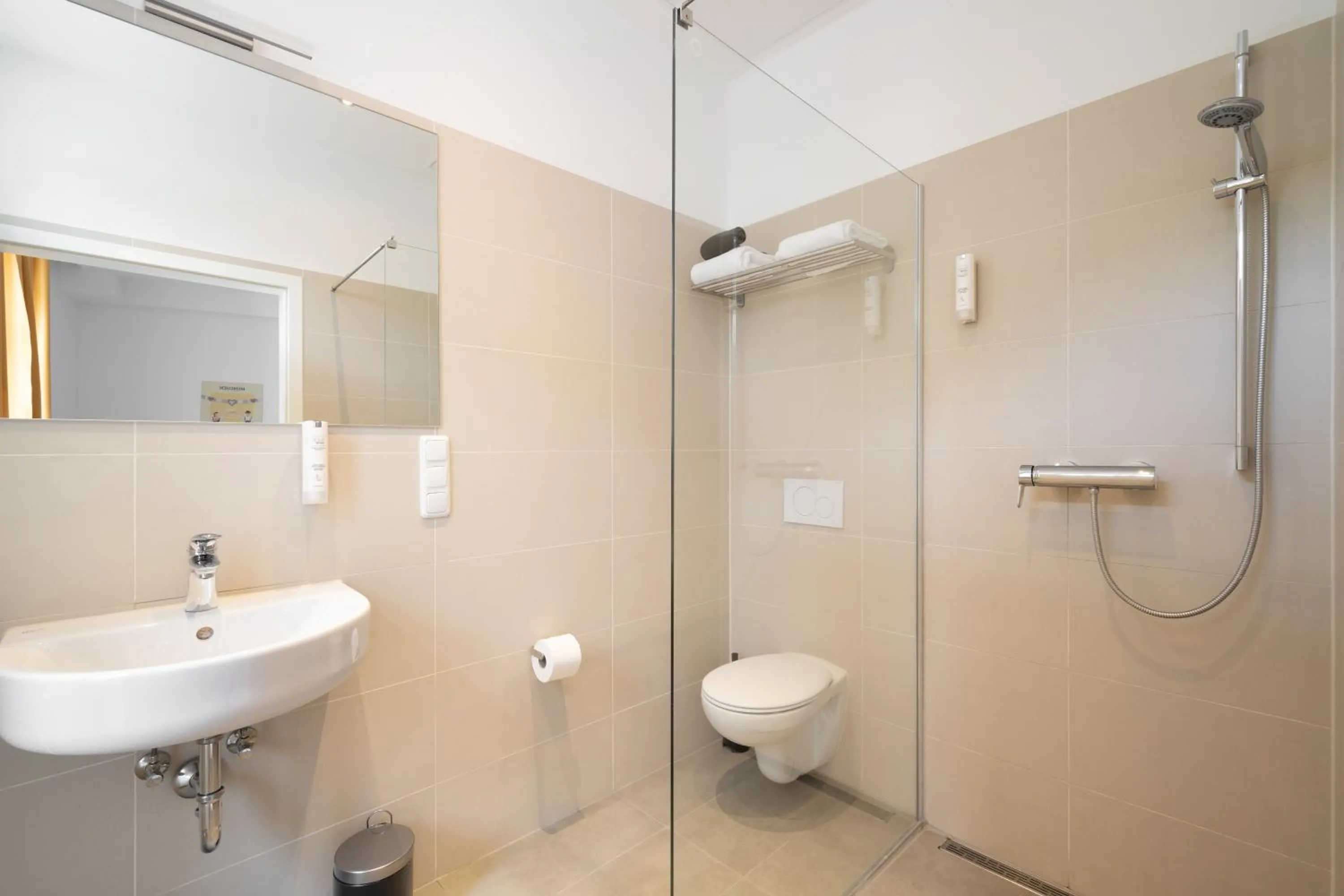 Servus Apartments by Homaris