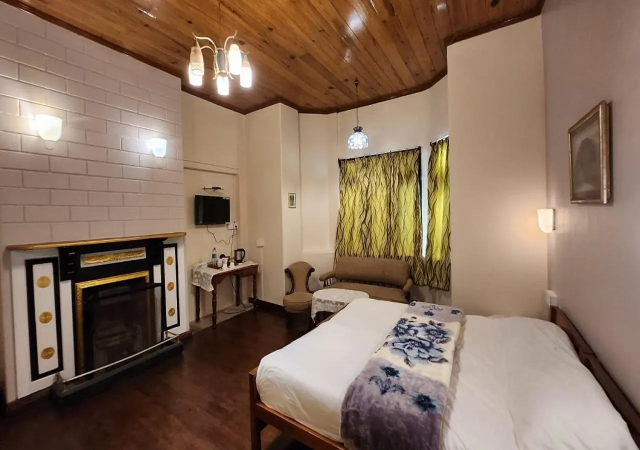 Bed in Ivanhoe Hotel (A Heritage Property)