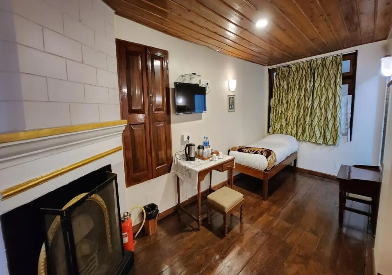 Bed in Ivanhoe Hotel (A Heritage Property)