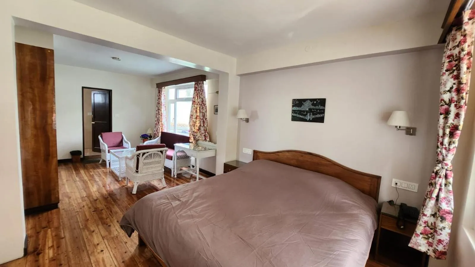 Bed in Ivanhoe Hotel (A Heritage Property)