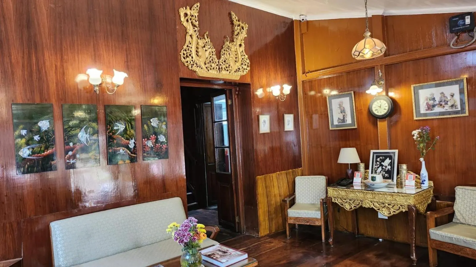 Lobby or reception in Ivanhoe Hotel (A Heritage Property)
