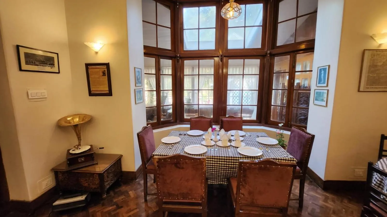 Dining area in Ivanhoe Hotel (A Heritage Property)