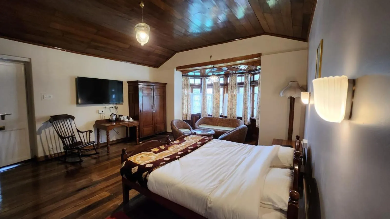 Bed in Ivanhoe Hotel (A Heritage Property)