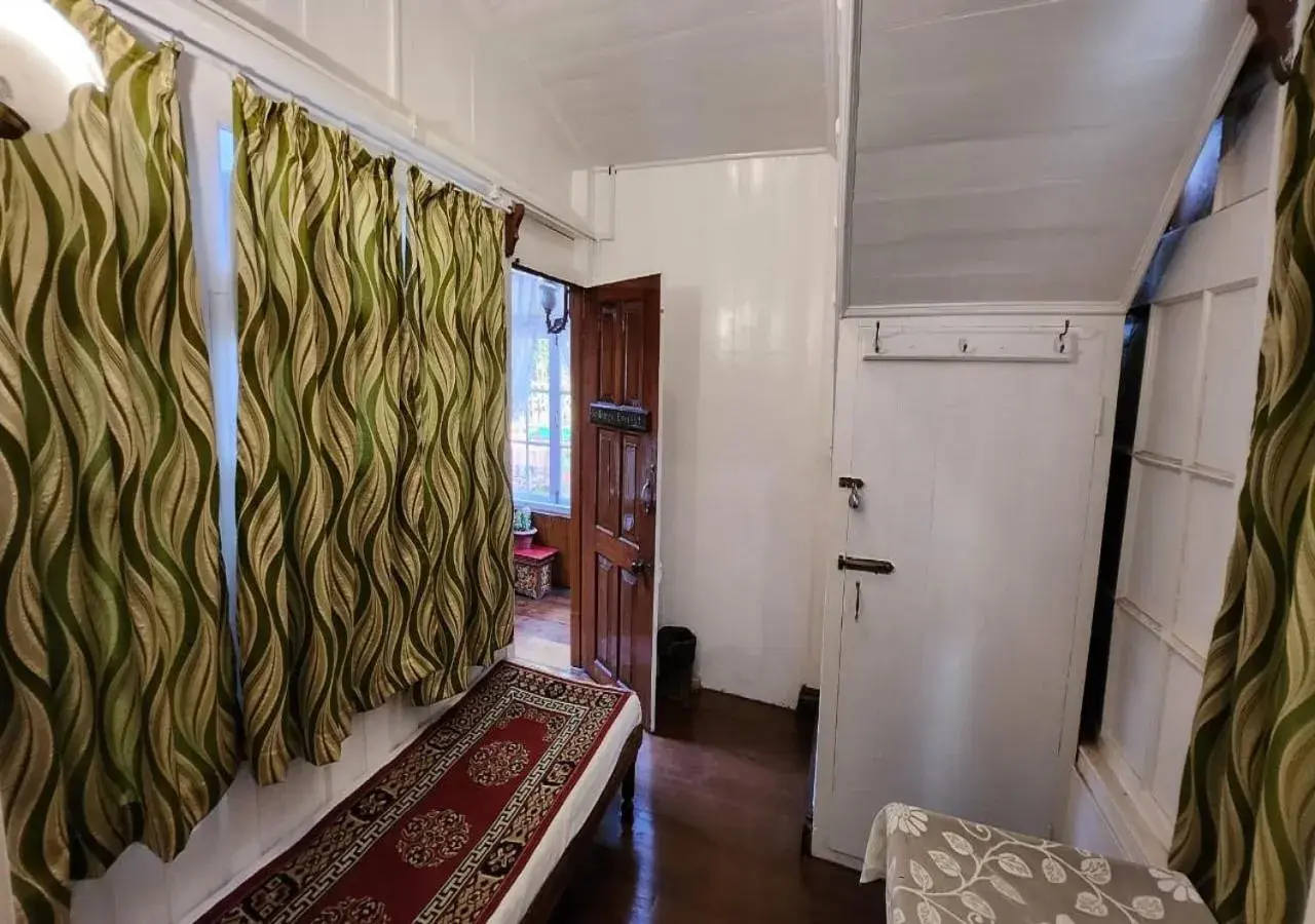 Double Room in Ivanhoe Hotel (A Heritage Property) Double Room in Ivanhoe Hotel (A Heritage Property)