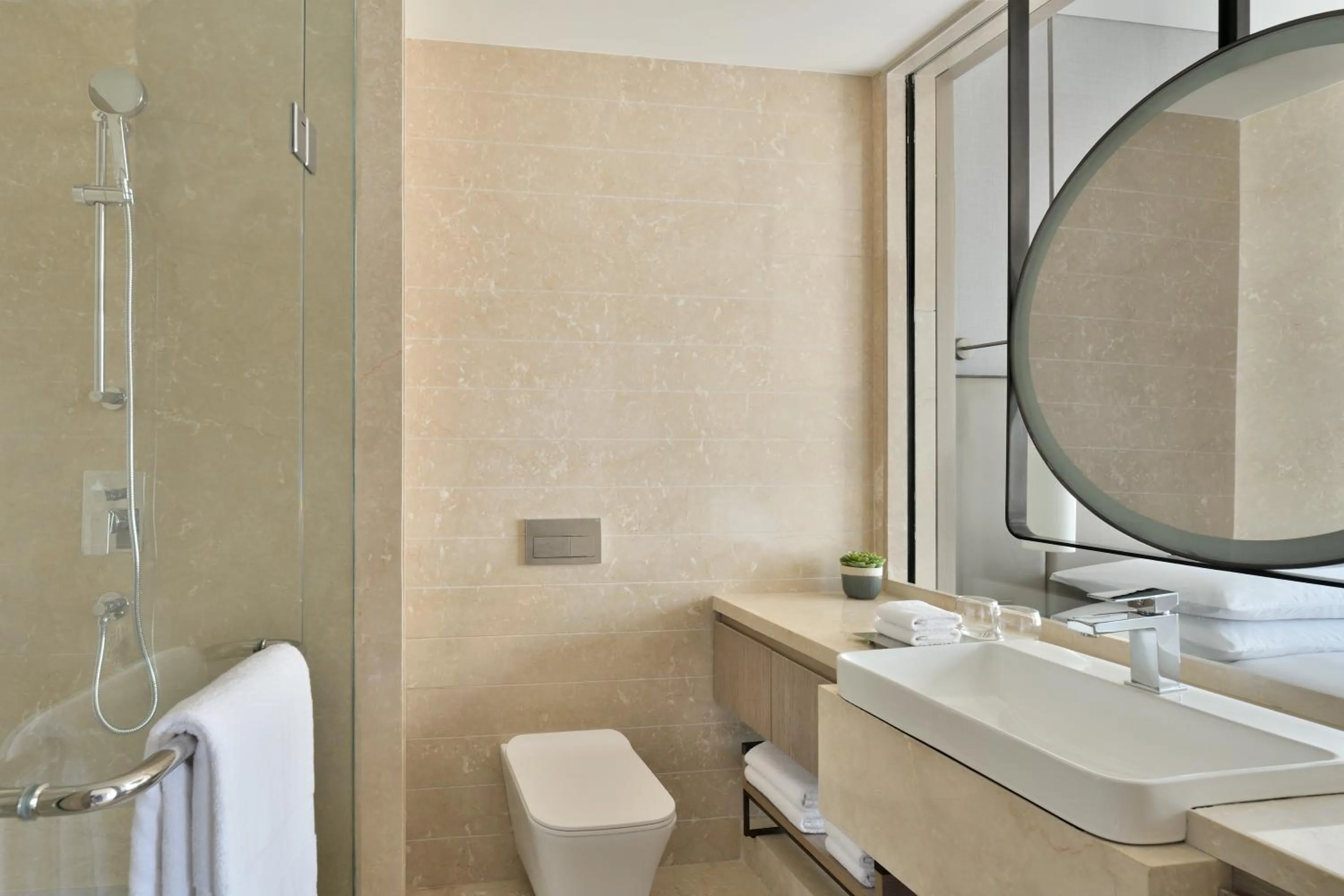 Bathroom in Marriott Executive Apartments Navi Mumbai
