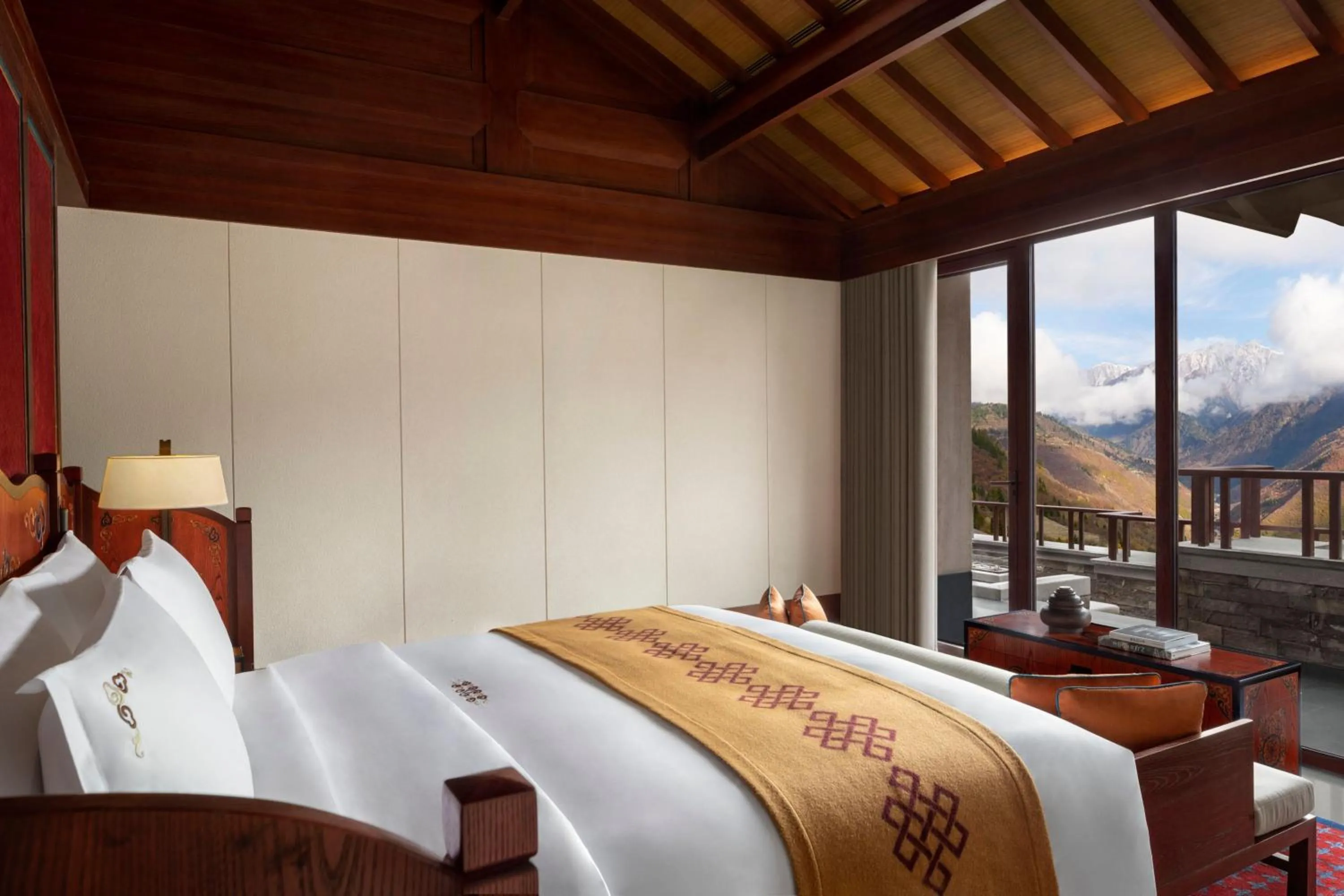 Bedroom, Bed in Rissai Valley, a Ritz-Carlton Reserve
