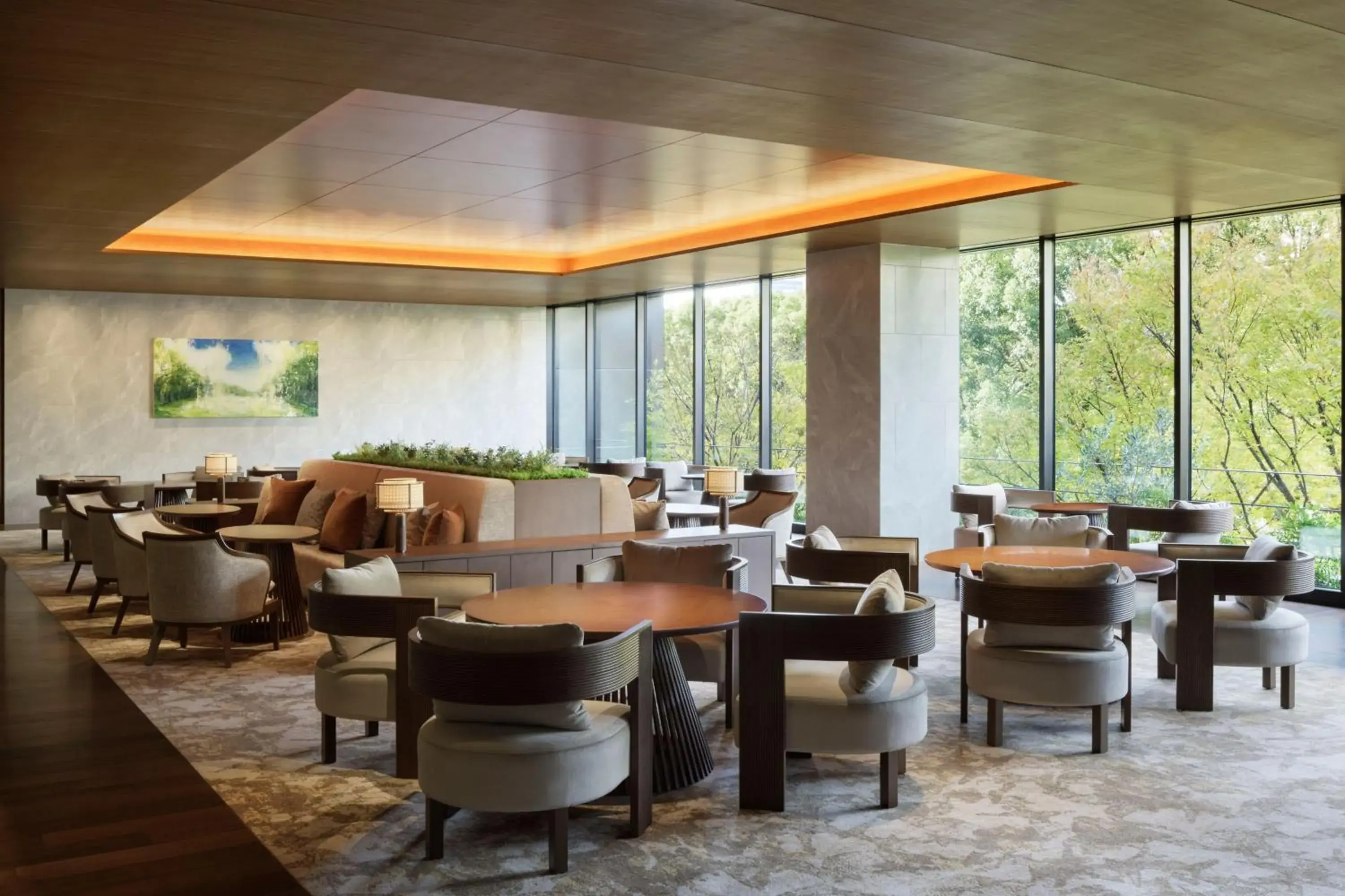 Lounge or bar in TIAD, Autograph Collection Lounge or bar in TIAD, Autograph Collection